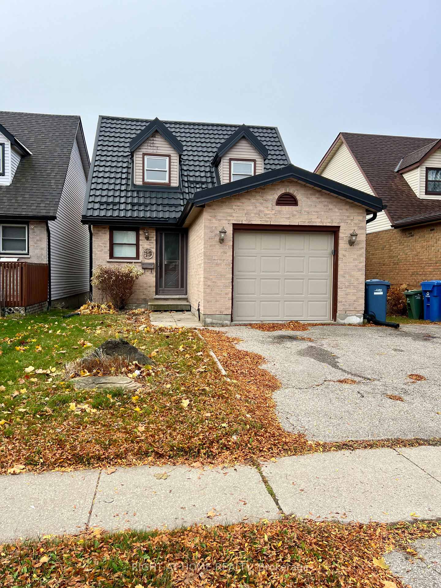 Photo 21 of 19 Walman Drive, Guelph, Kortright West — HOMEH