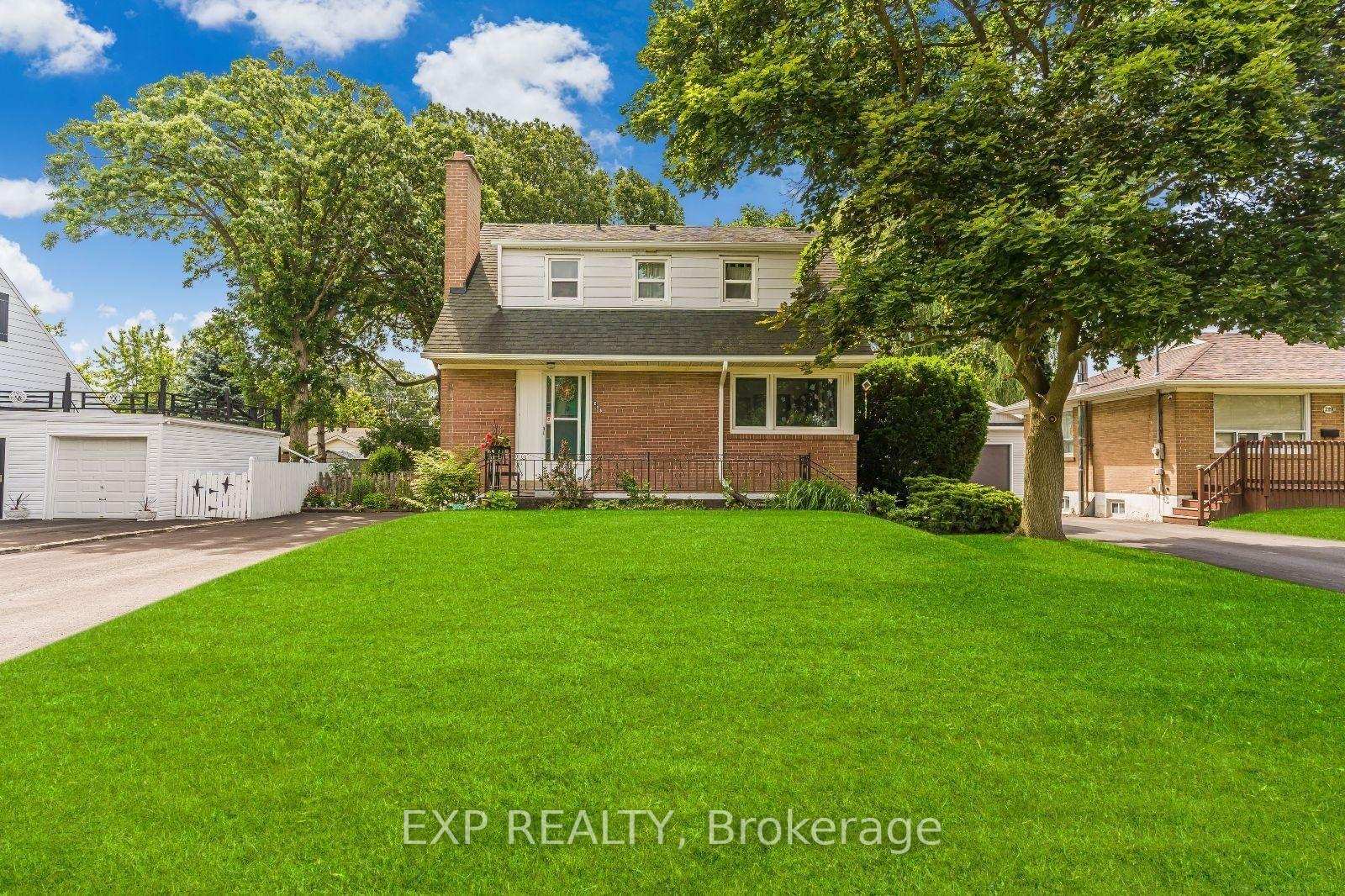 Photo 1 of 215 Elmwood Crescent, Milton, Old Milton — HOMEH