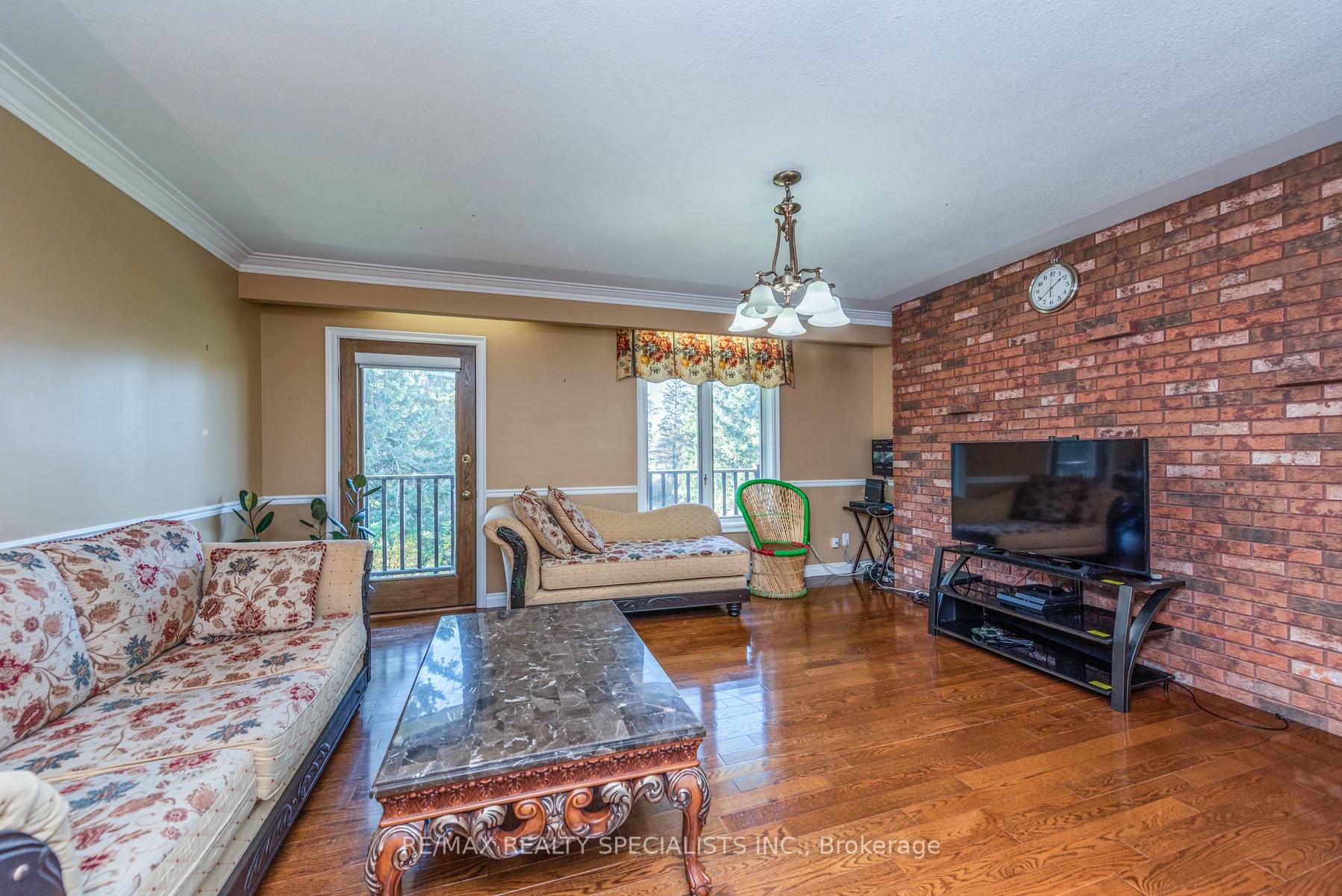 Photo 10 of 7340 Guelph Line, Milton, Rural Milton West — HOMEH