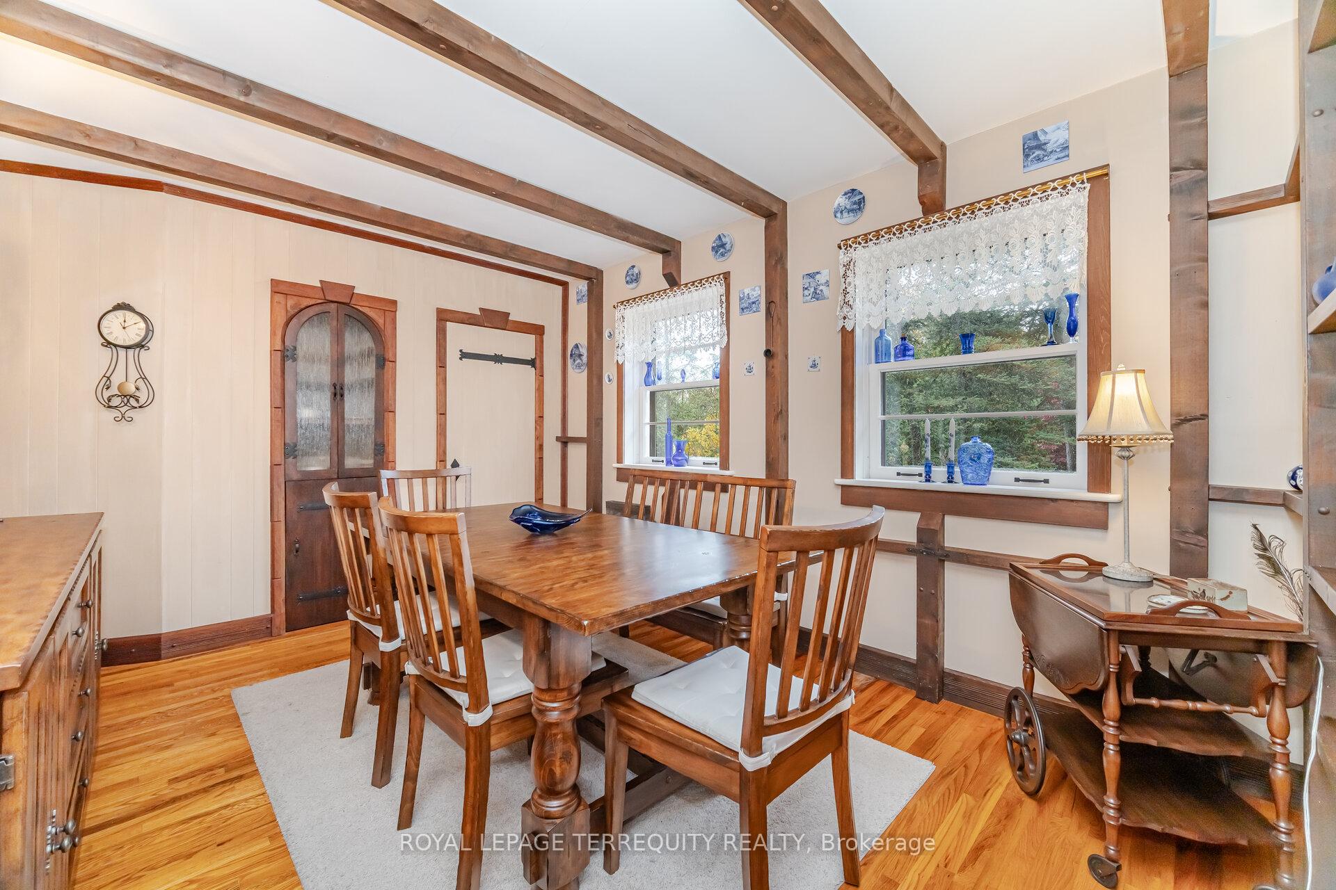 Photo 13 of 14 Avon Drive, Hamilton, Dundas — HOMEH