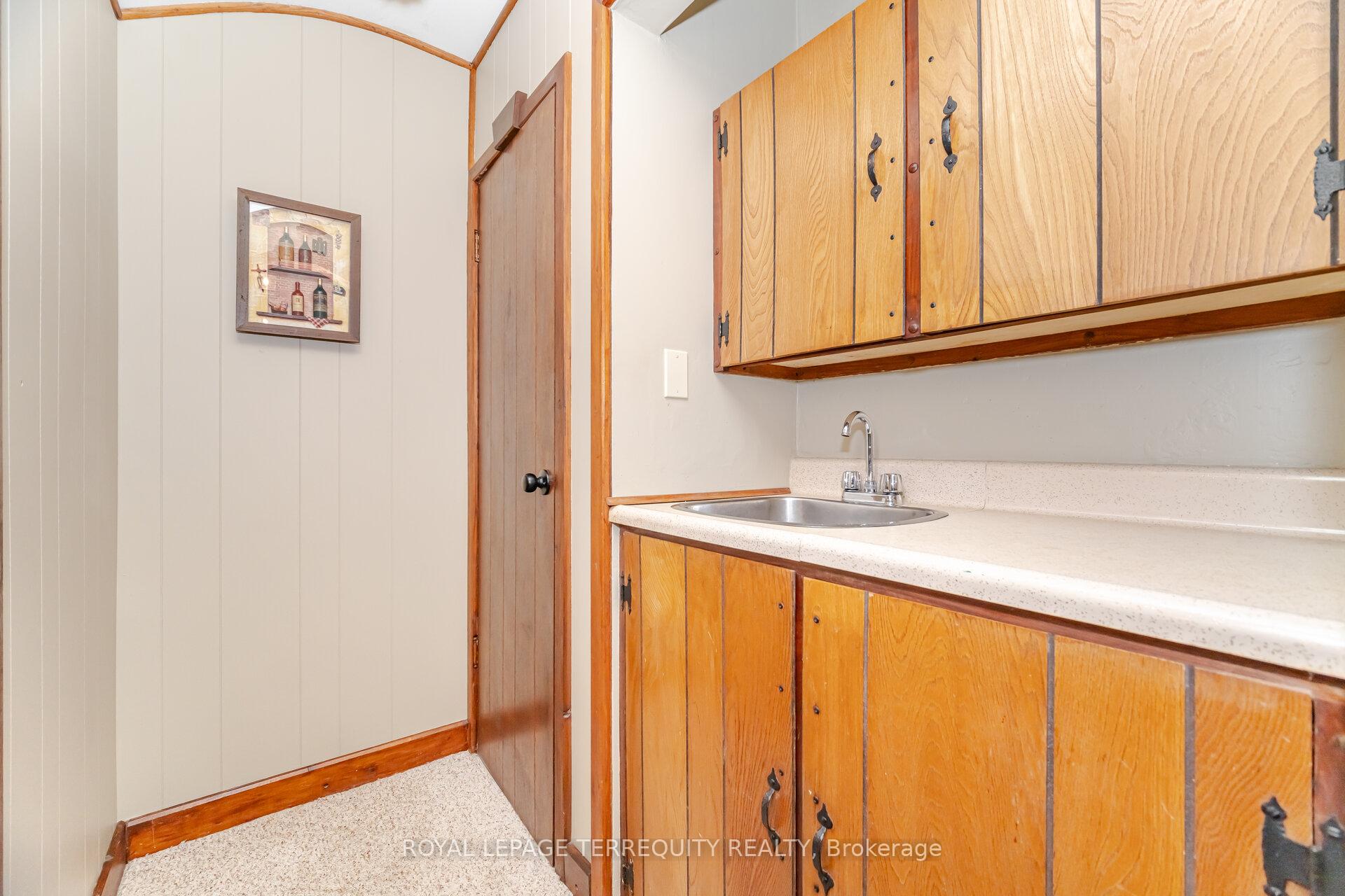 Photo 29 of 14 Avon Drive, Hamilton, Dundas — HOMEH