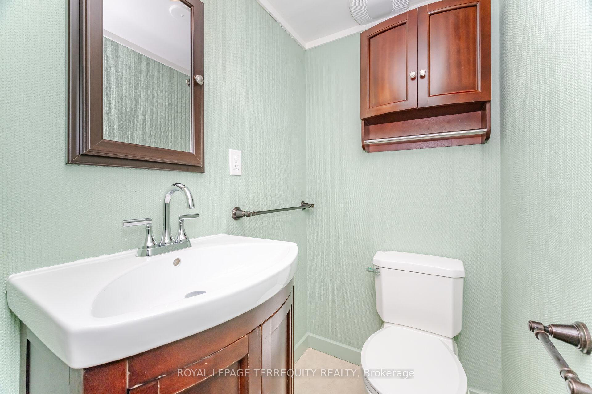 Photo 30 of 14 Avon Drive, Hamilton, Dundas — HOMEH