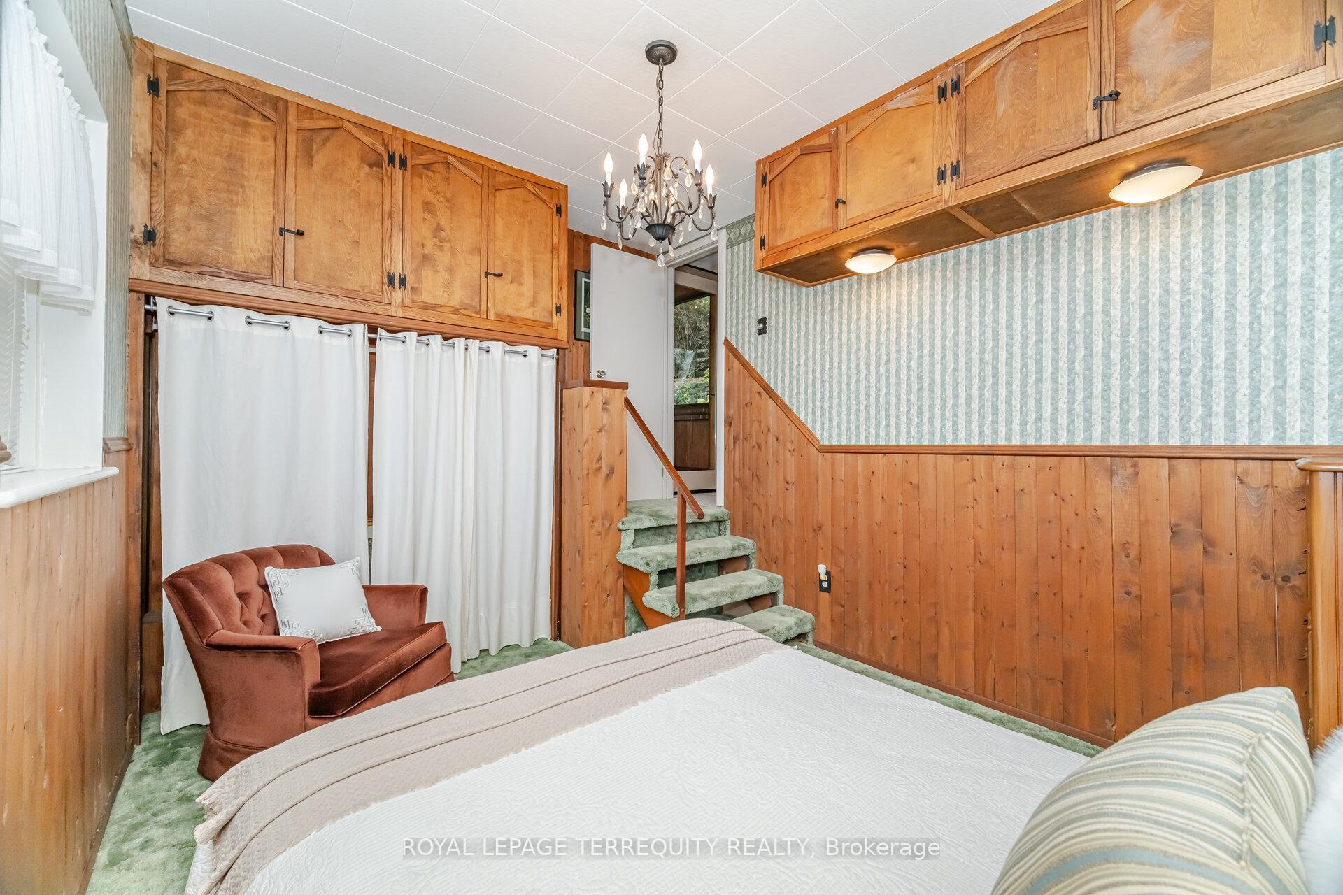 Photo 33 of 14 Avon Drive, Hamilton, Dundas — HOMEH