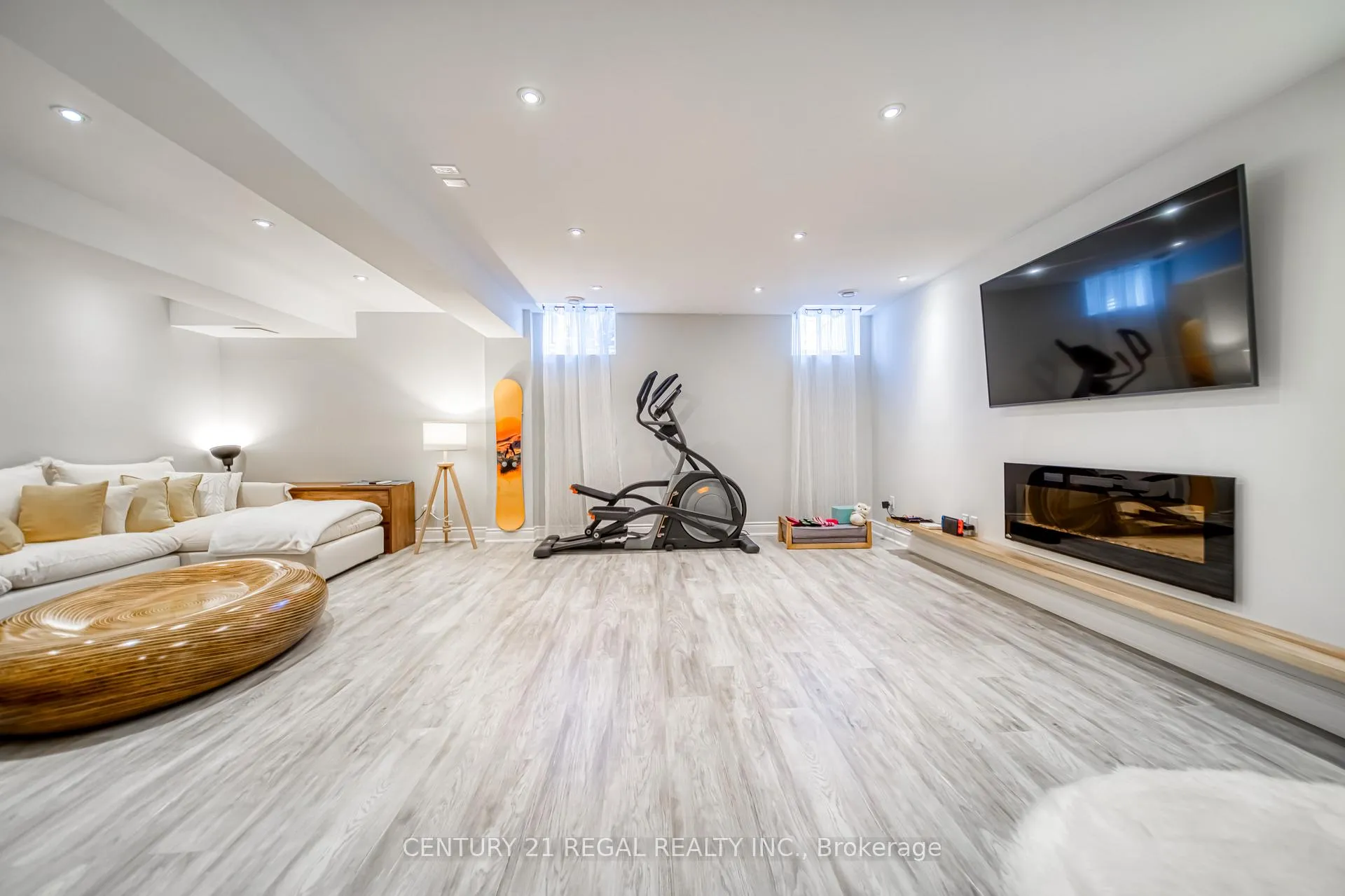 Photo 40 of 3095 Robert Brown Boulevard, Oakville, Glenorchy — HOMEH