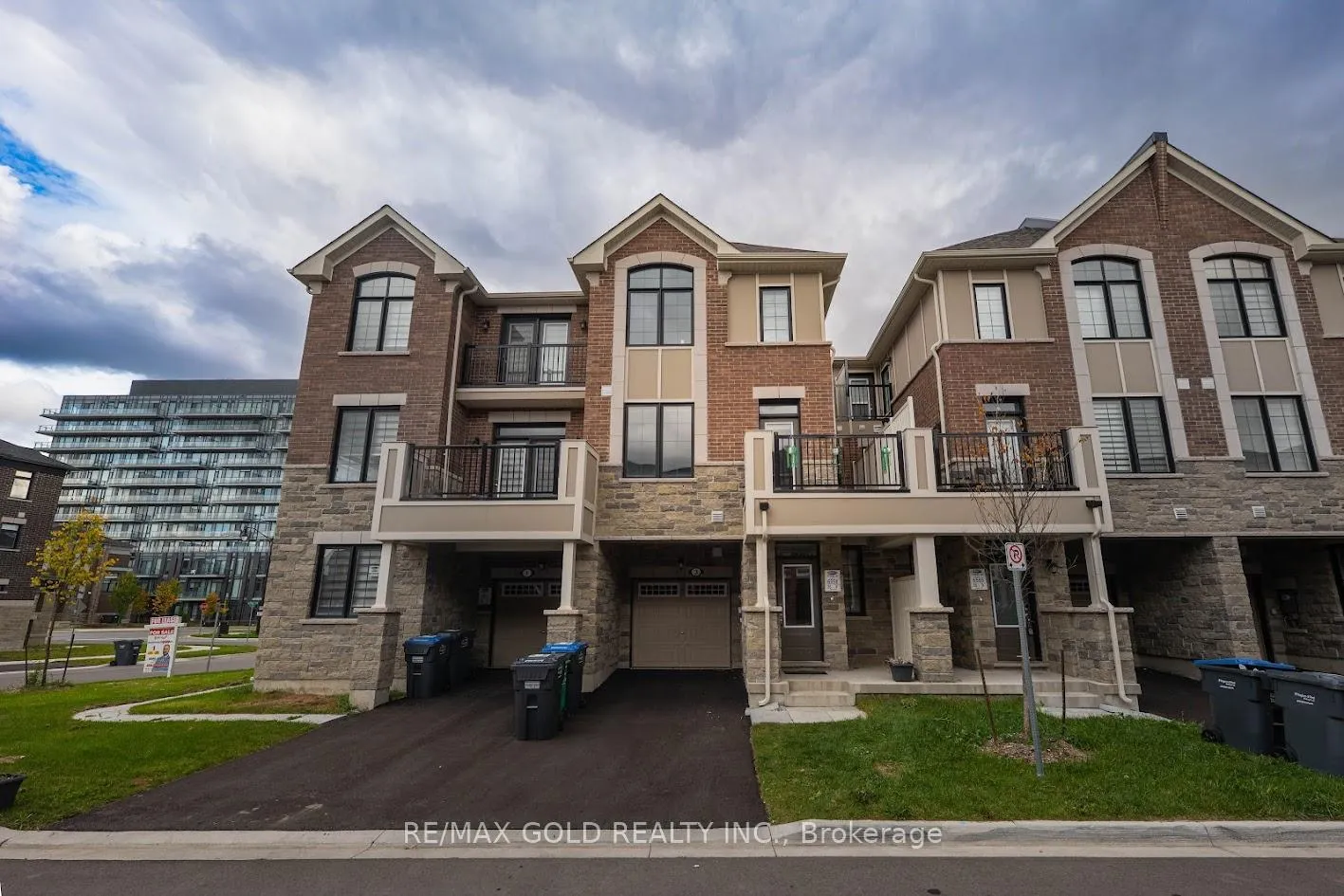 Photo 2 of 3 Melmar Street, Brampton, Northwest Brampton — HOMEH