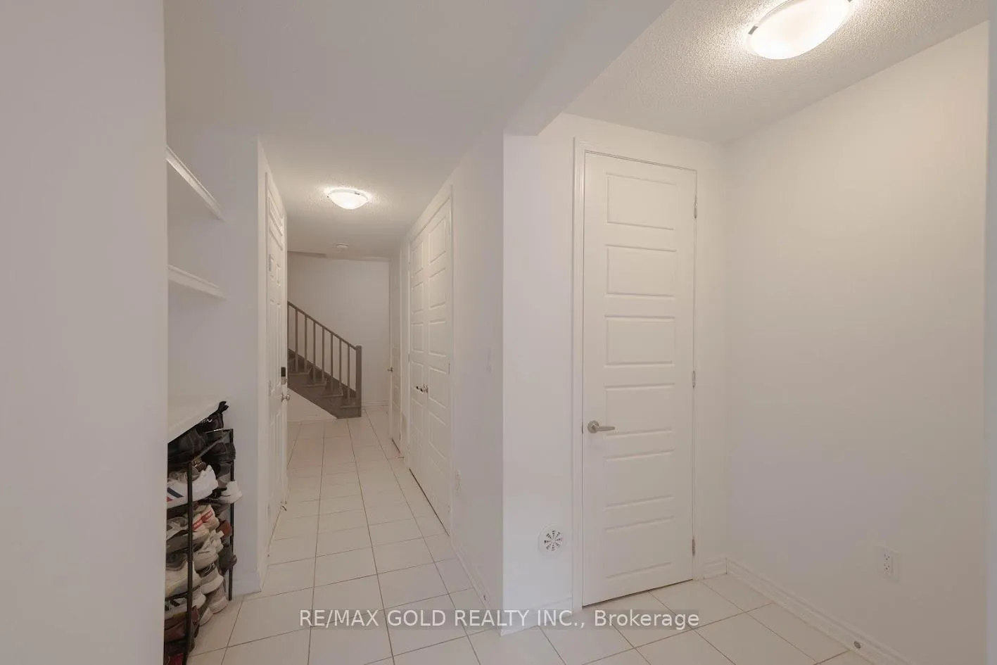 Photo 5 of 3 Melmar Street, Brampton, Northwest Brampton — HOMEH