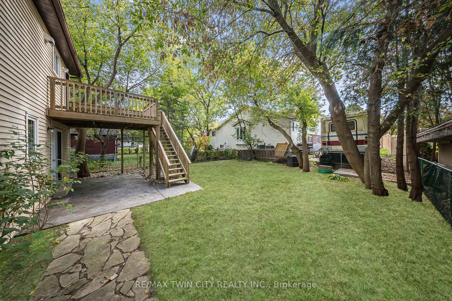 Photo 6 of 114 Bristol Street, Guelph, Downtown — HOMEH