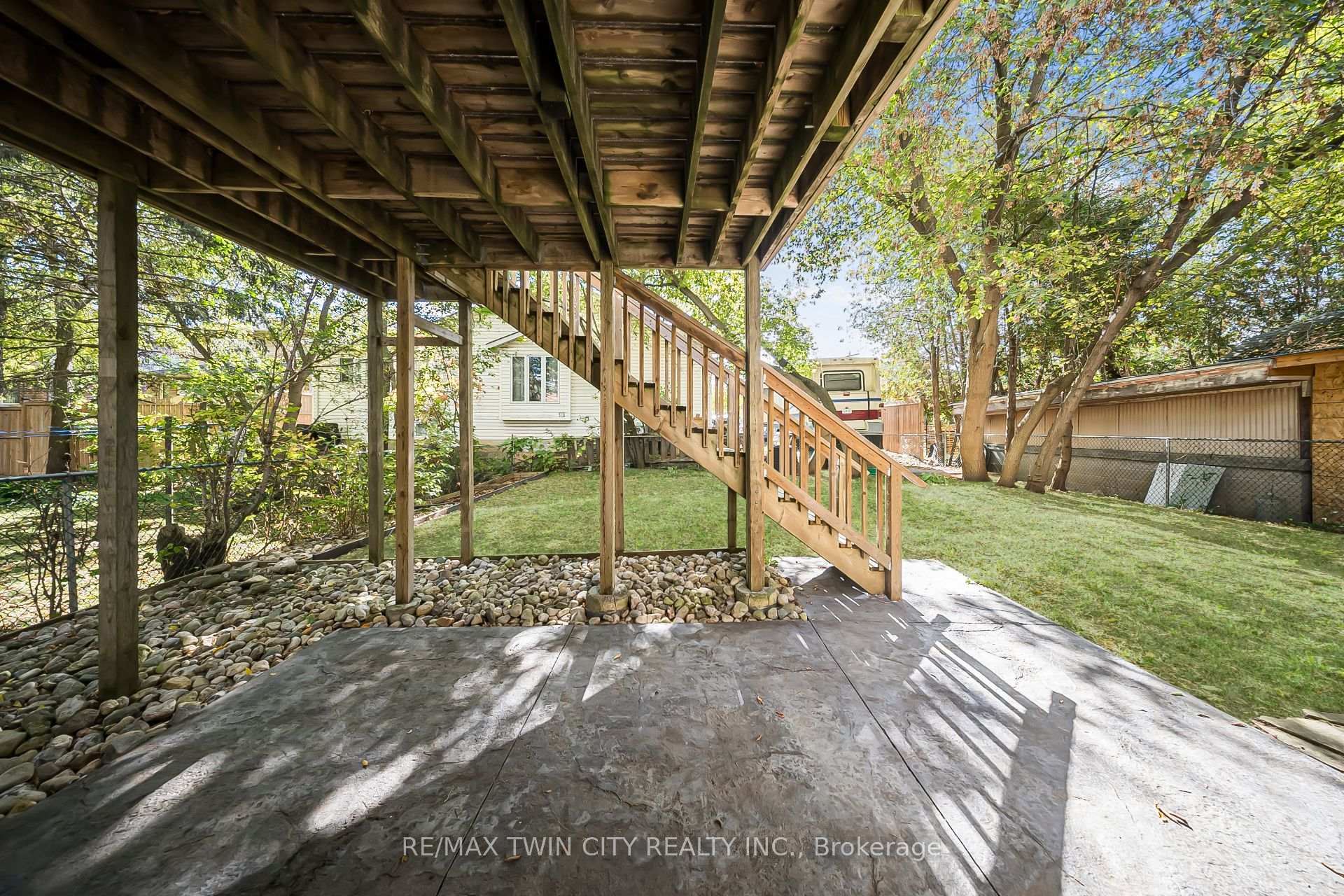 Photo 10 of 114 Bristol Street, Guelph, Downtown — HOMEH