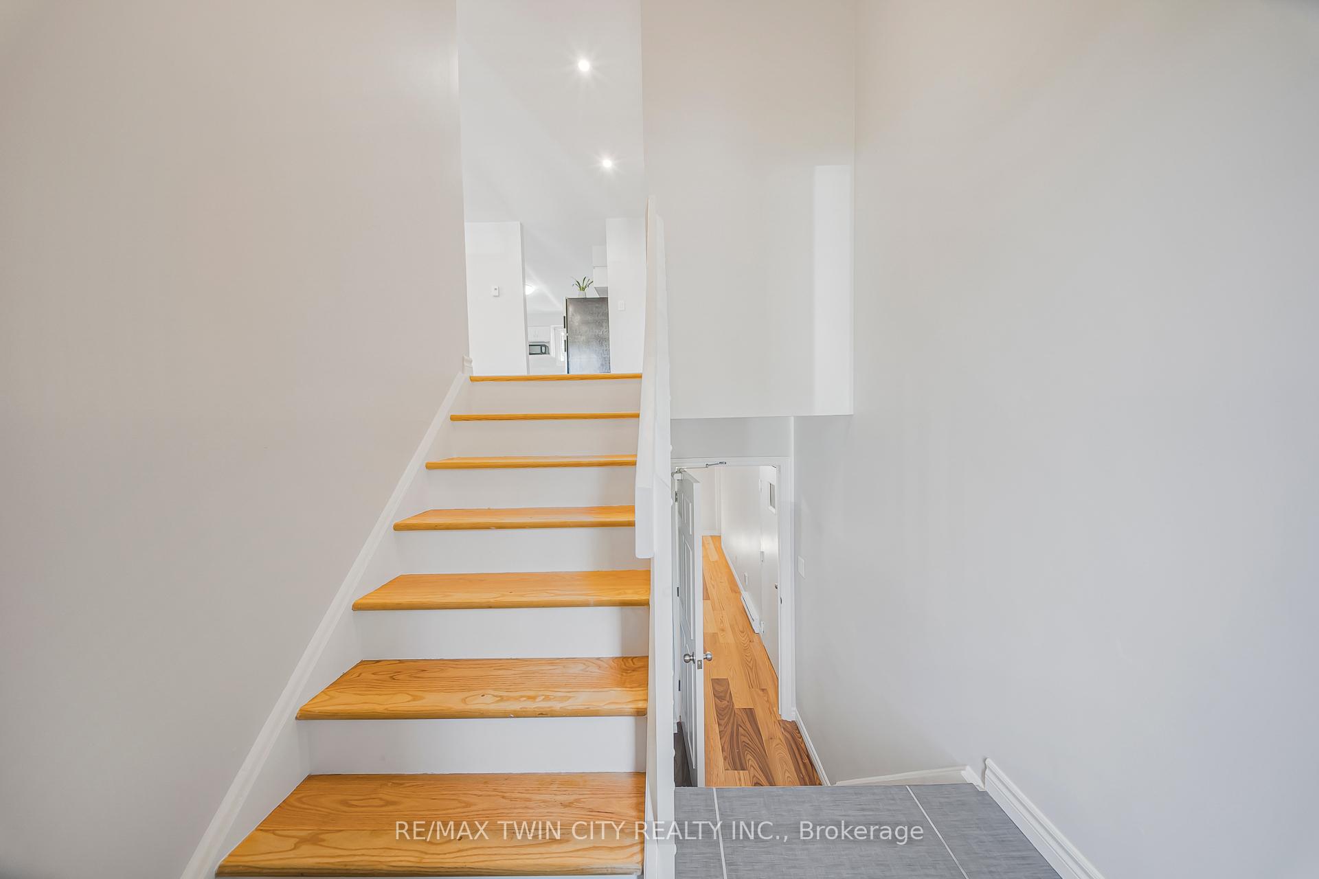 Photo 13 of 114 Bristol Street, Guelph, Downtown — HOMEH
