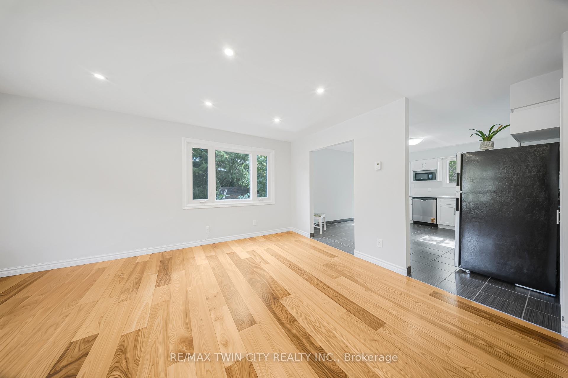Photo 14 of 114 Bristol Street, Guelph, Downtown — HOMEH