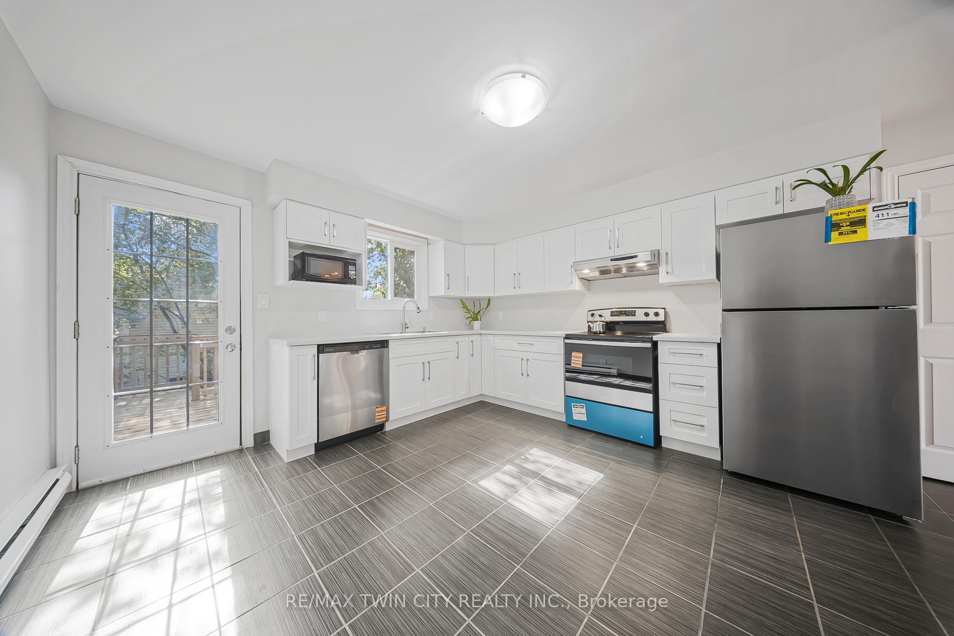 Photo 18 of 114 Bristol Street, Guelph, Downtown — HOMEH