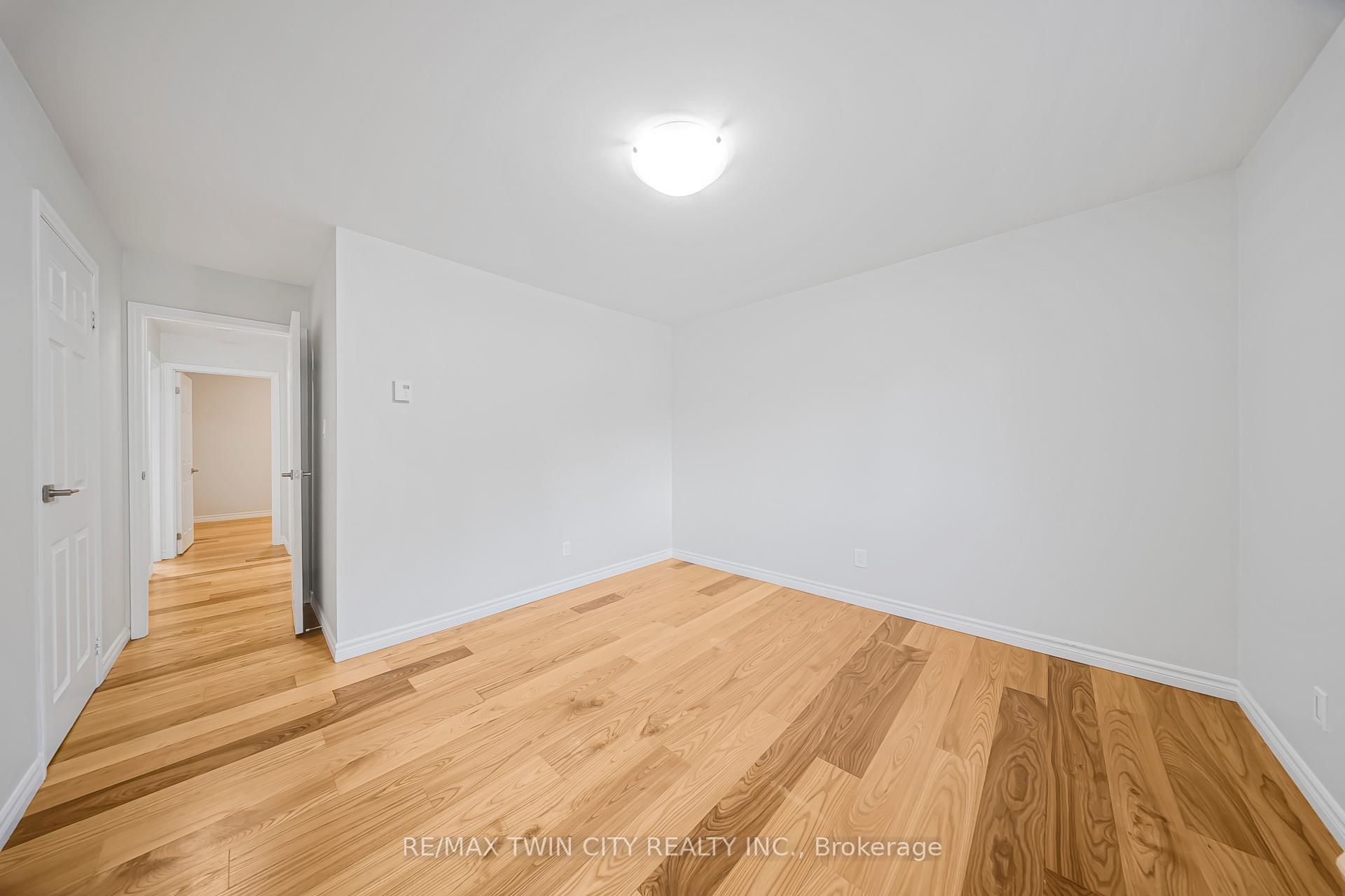 Photo 24 of 114 Bristol Street, Guelph, Downtown — HOMEH