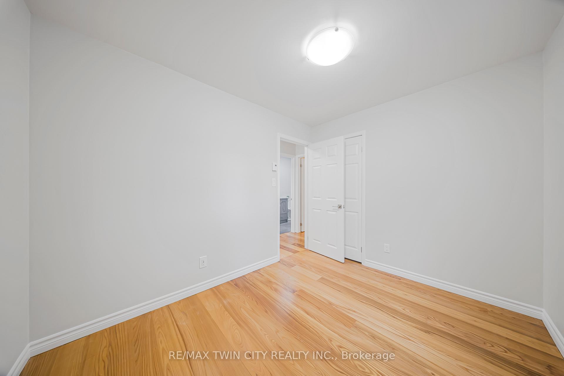 Photo 26 of 114 Bristol Street, Guelph, Downtown — HOMEH