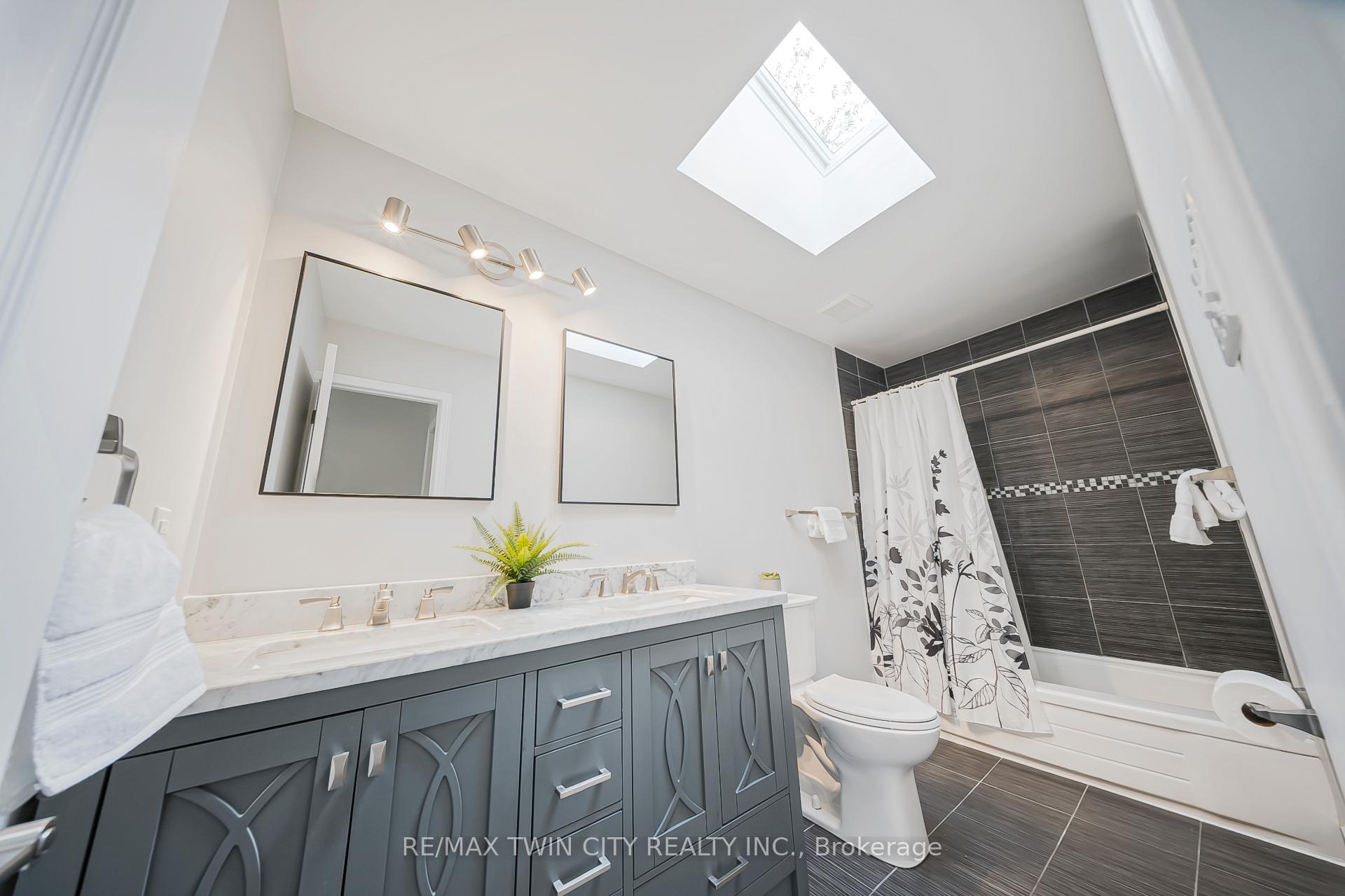Photo 30 of 114 Bristol Street, Guelph, Downtown — HOMEH