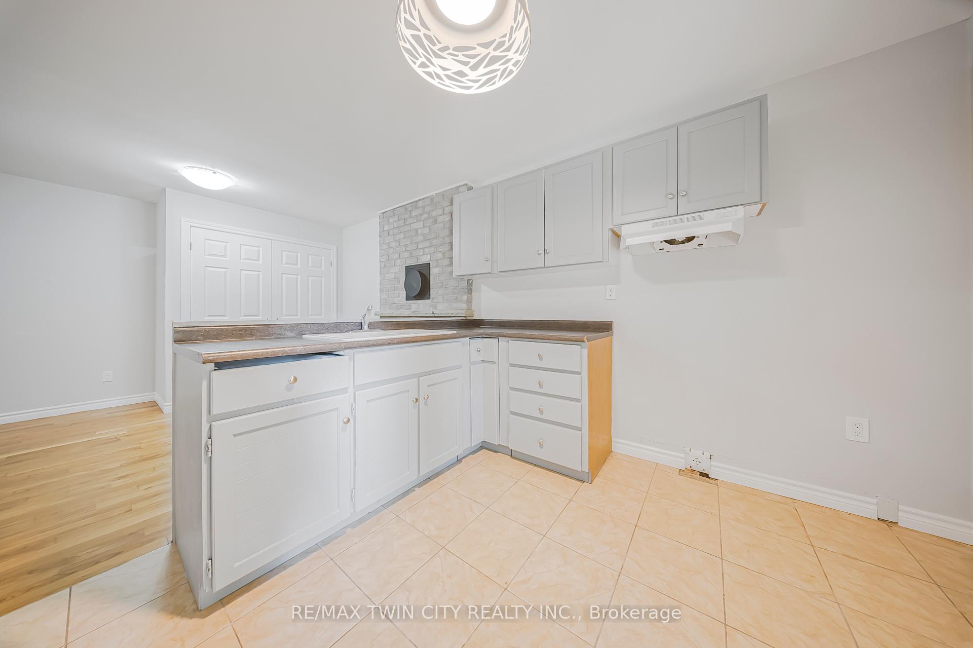 Photo 36 of 114 Bristol Street, Guelph, Downtown — HOMEH