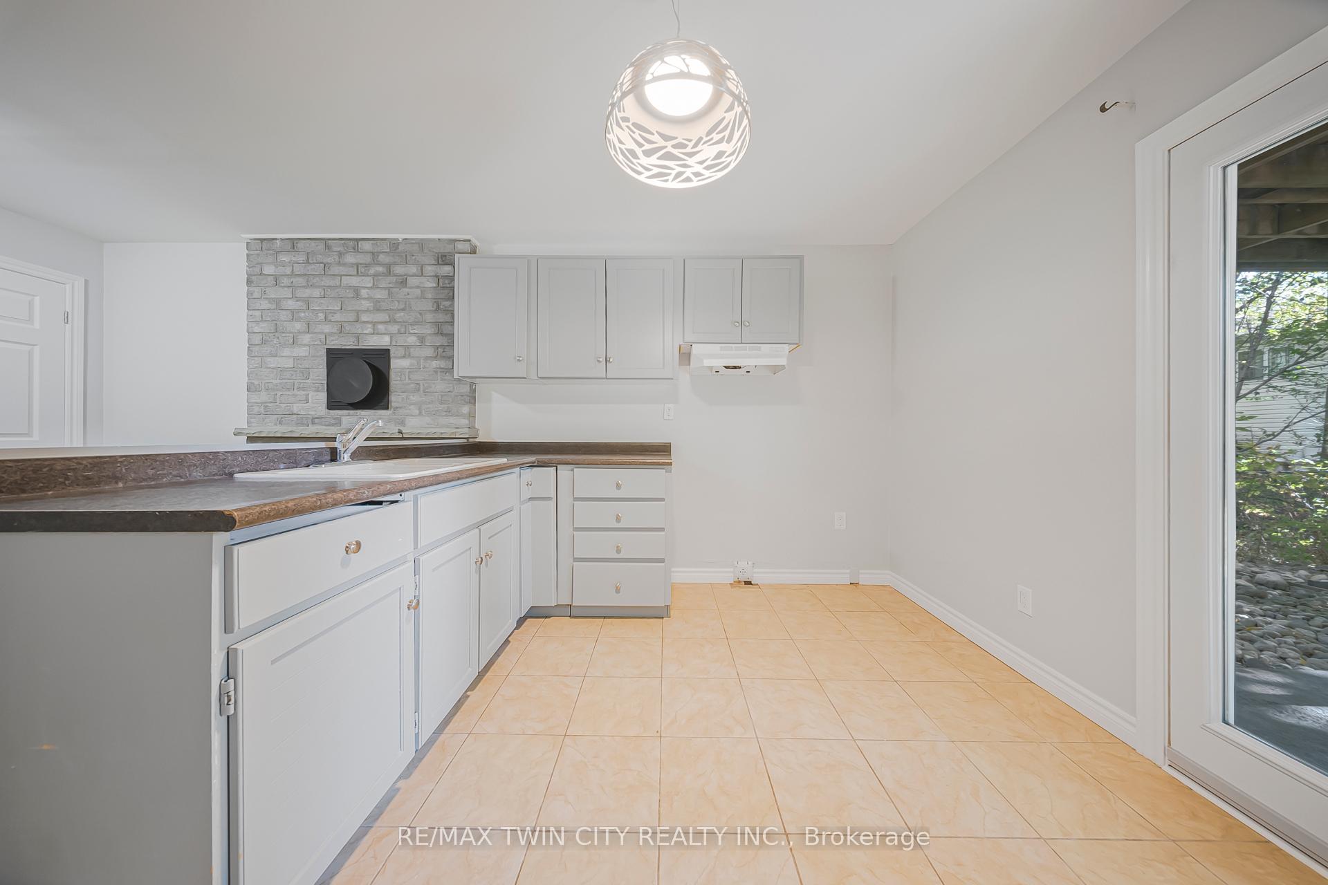 Photo 38 of 114 Bristol Street, Guelph, Downtown — HOMEH