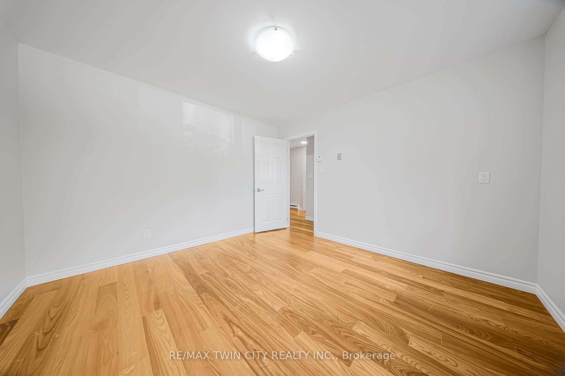 Photo 42 of 114 Bristol Street, Guelph, Downtown — HOMEH