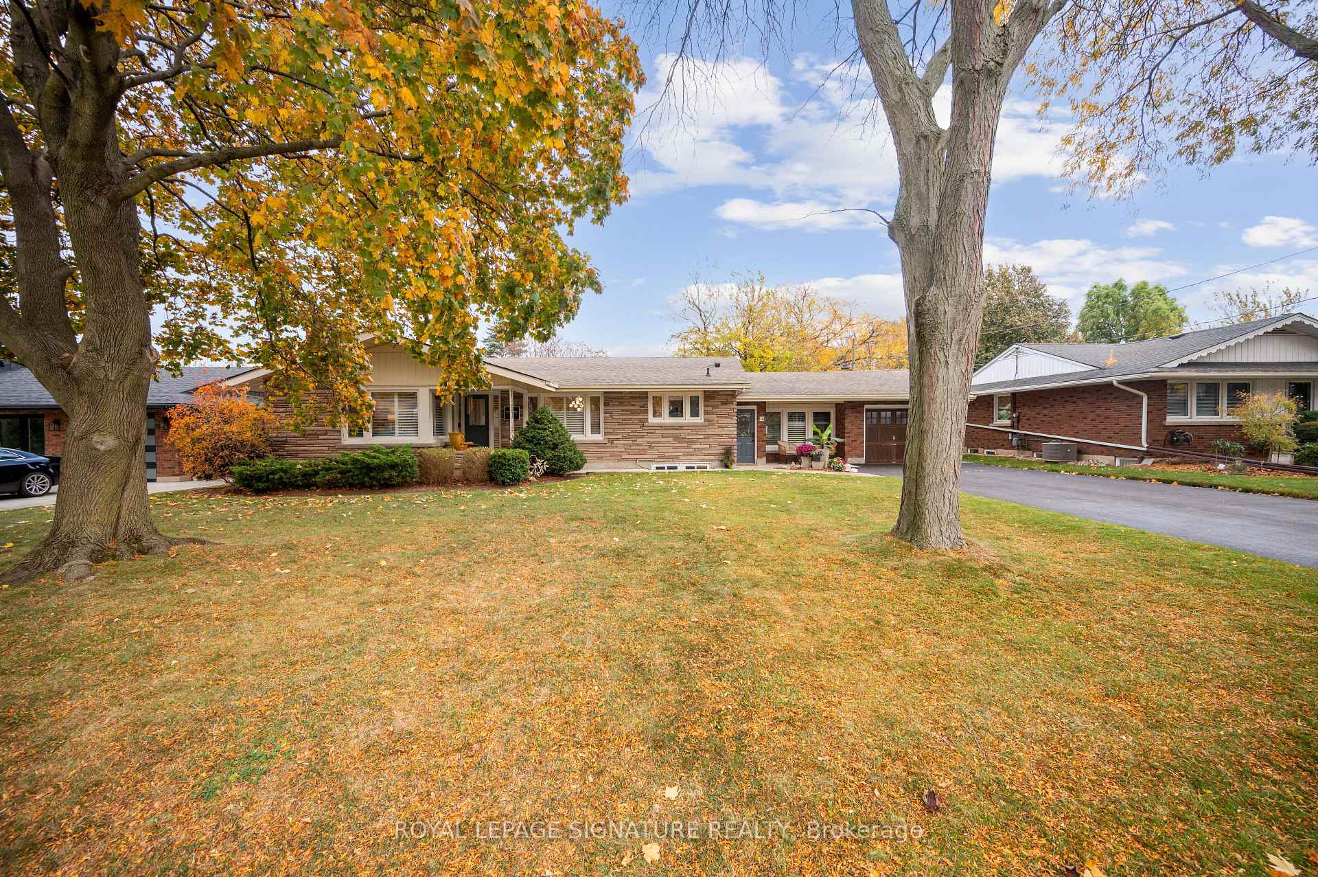 Photo 2 of 14 Cherrywood Avenue, Grimsby, Grimsby East — HOMEH
