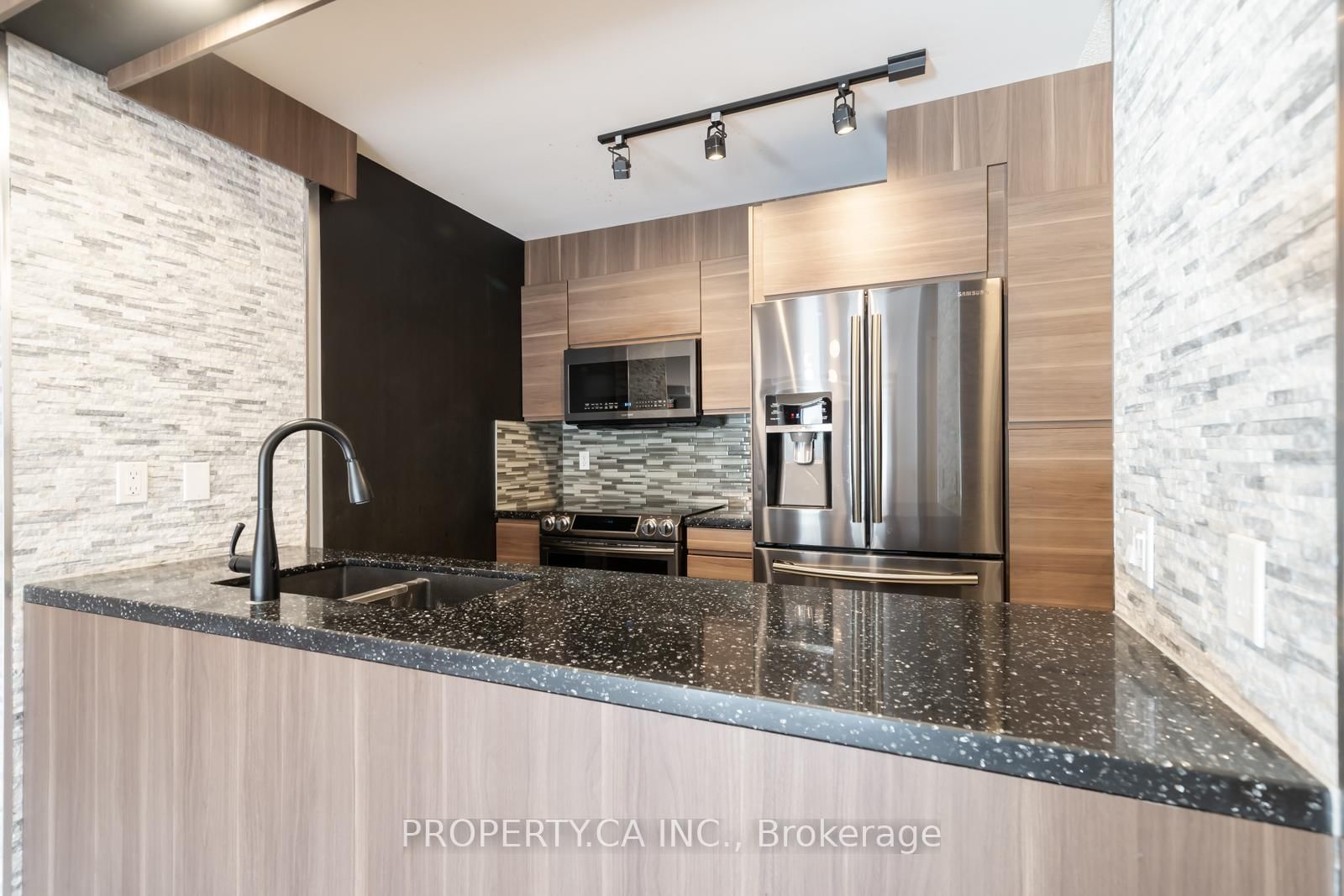 Front of Unit 303, 399 South Park Rd