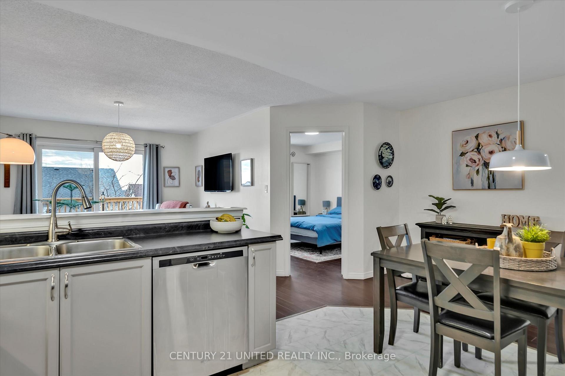 Photo 10 of 535 Garbutt Terrace, Peterborough, Northcrest Ward 5 — HOMEH
