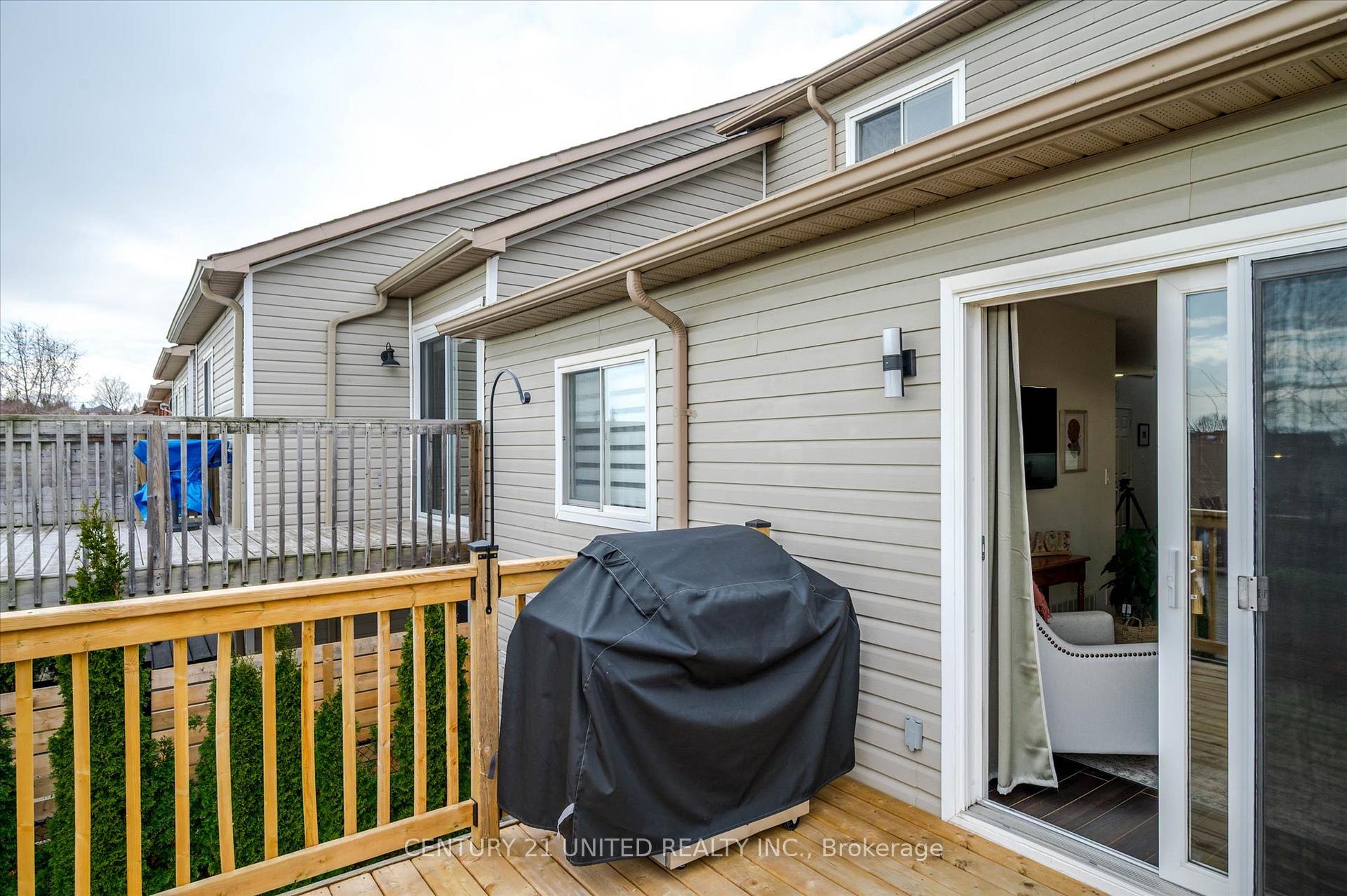 Photo 21 of 535 Garbutt Terrace, Peterborough, Northcrest Ward 5 — HOMEH