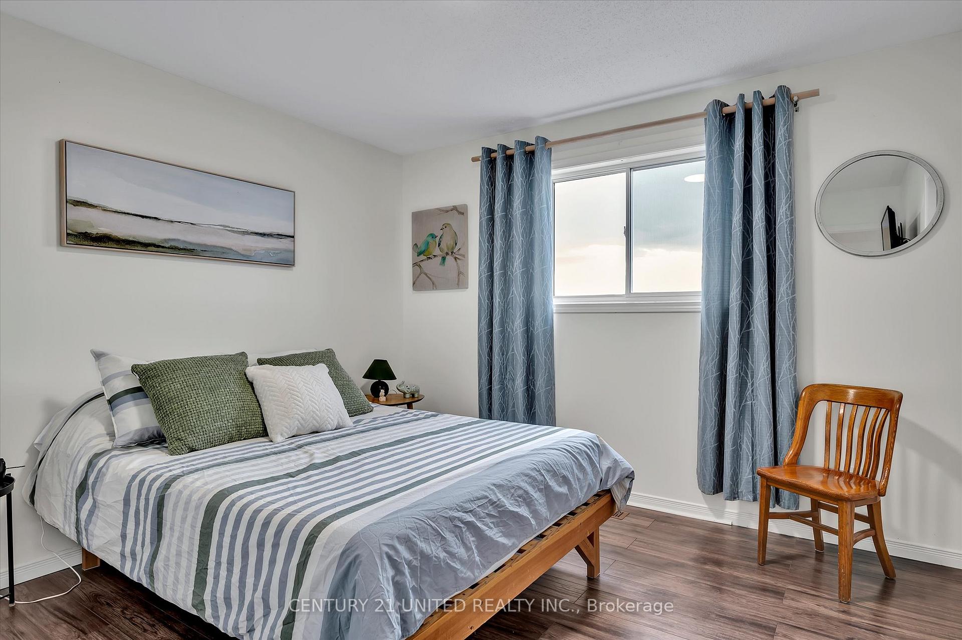 Photo 31 of 535 Garbutt Terrace, Peterborough, Northcrest Ward 5 — HOMEH