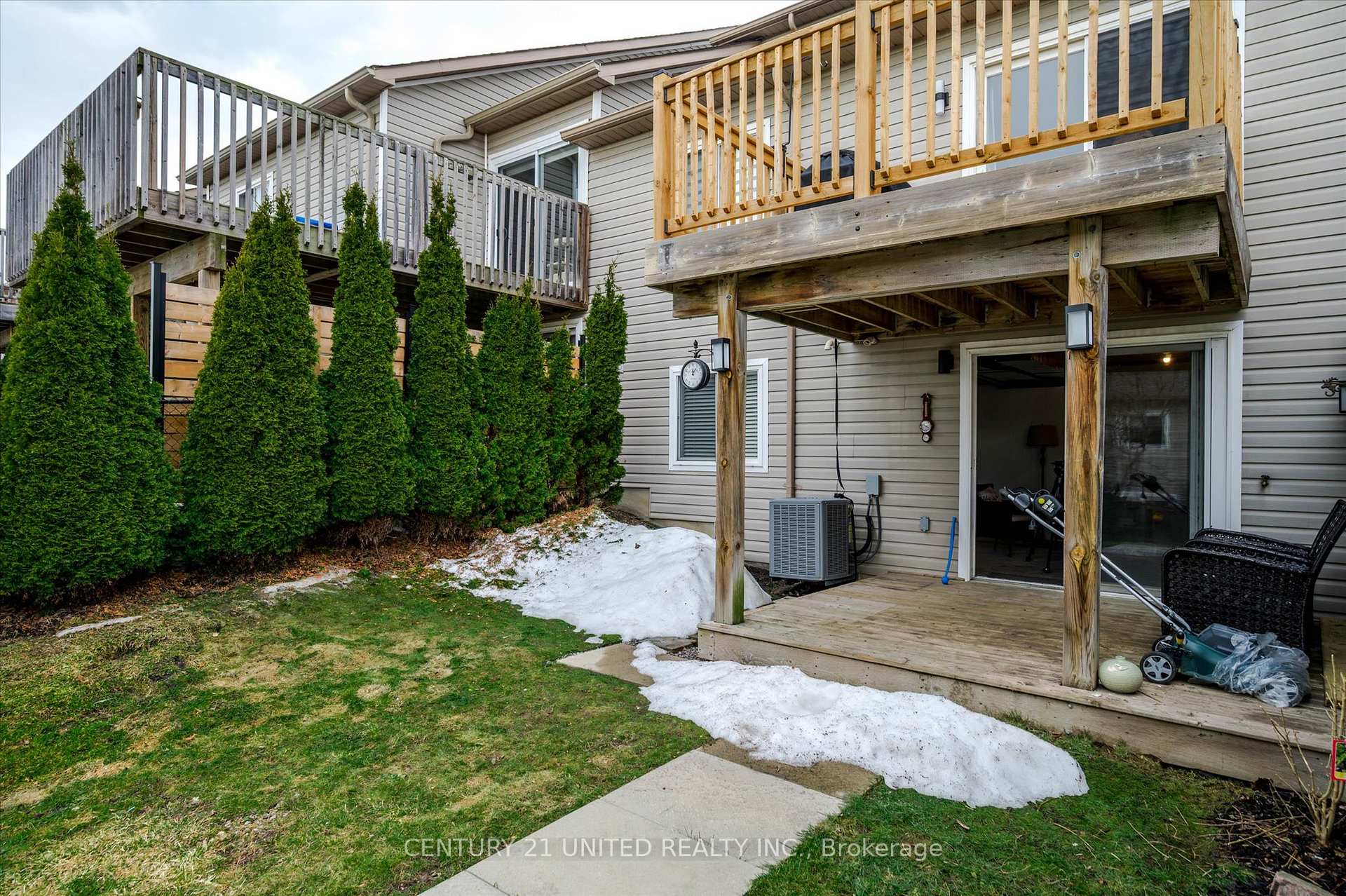 Photo 43 of 535 Garbutt Terrace, Peterborough, Northcrest Ward 5 — HOMEH