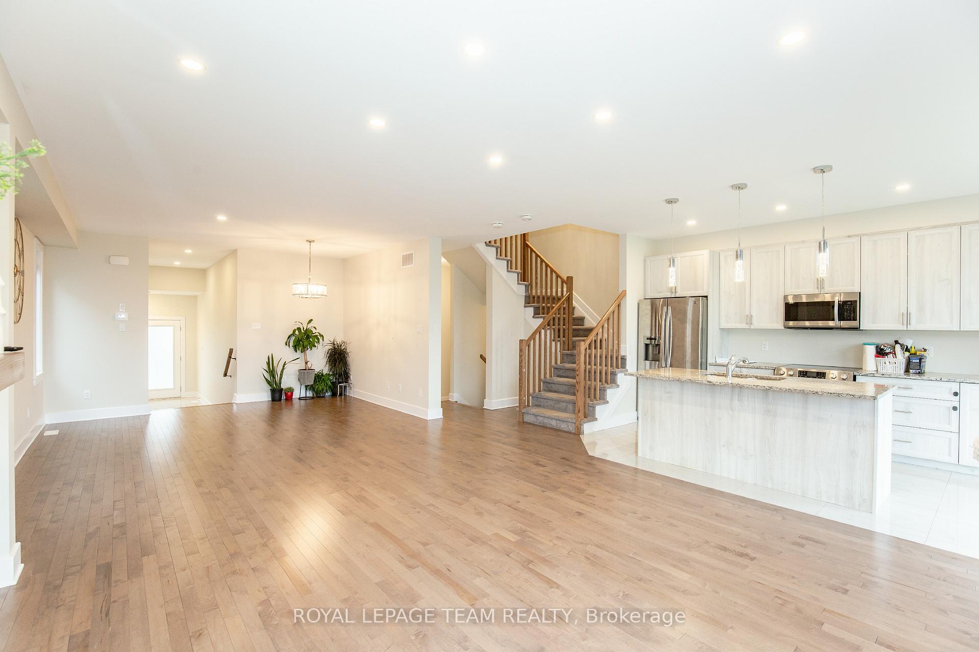 Photo 8 of 27 Antonakos Drive, Carleton Place — HOMEH