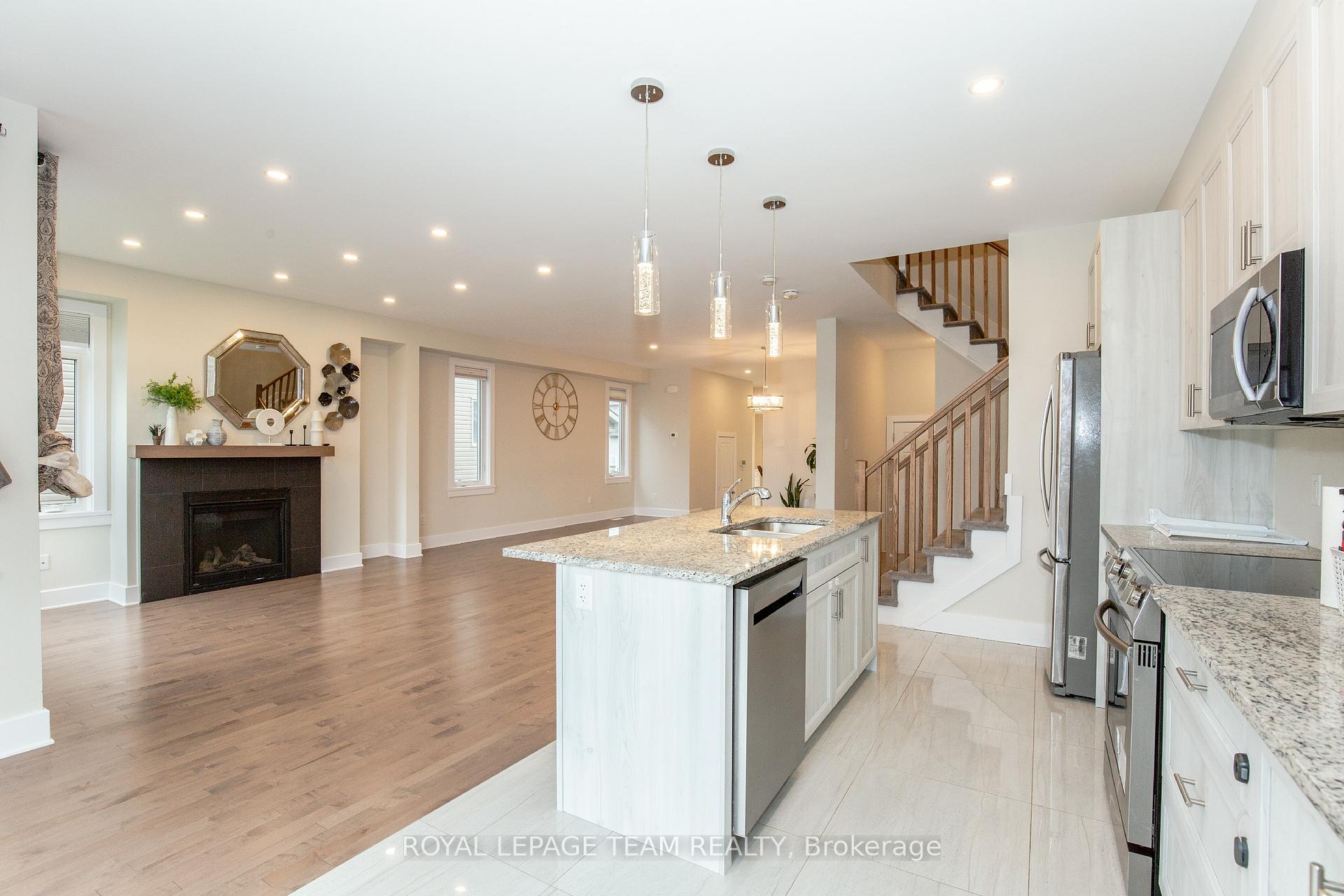 Photo 10 of 27 Antonakos Drive, Carleton Place — HOMEH