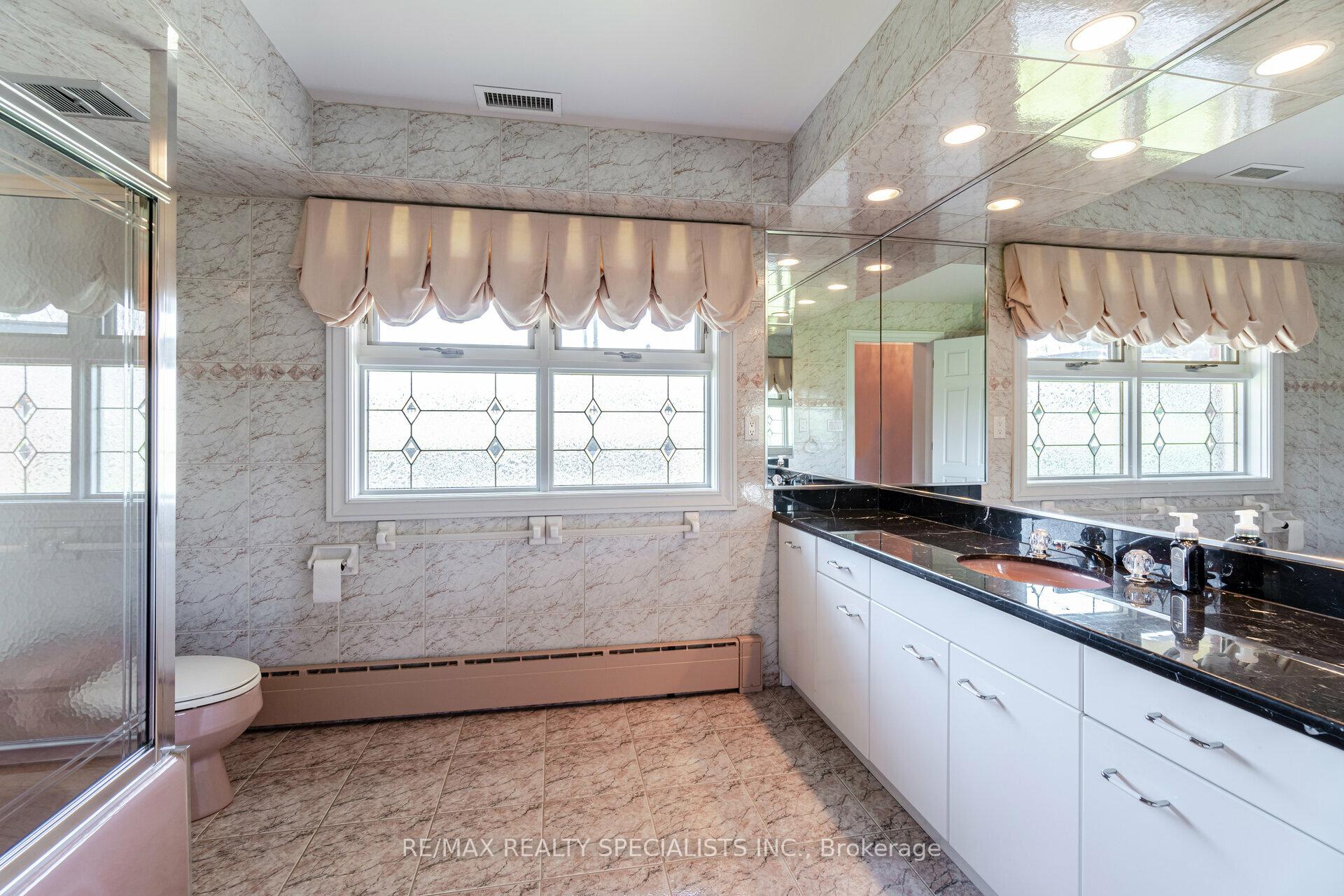 Photo 20 of 2 Tupper Boulevard, Grimsby, Grimsby Beach — HOMEH