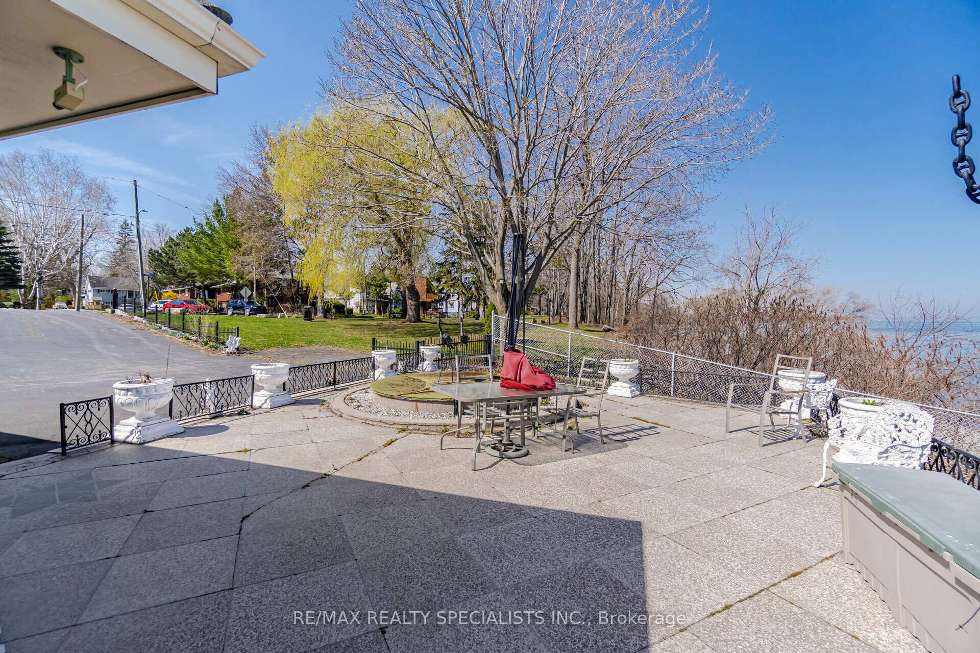 Photo 31 of 2 Tupper Boulevard, Grimsby, Grimsby Beach — HOMEH