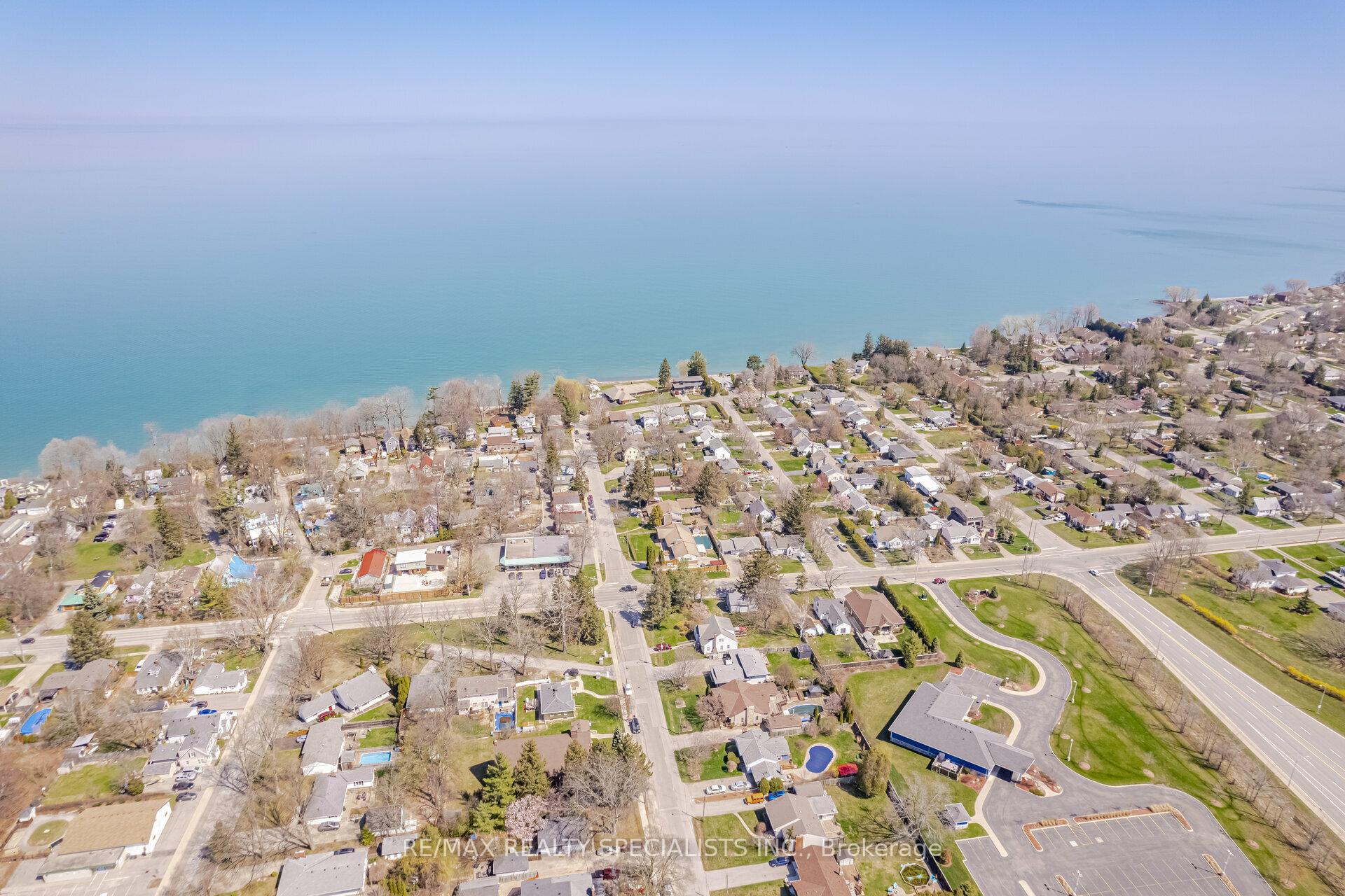 Photo 40 of 2 Tupper Boulevard, Grimsby, Grimsby Beach — HOMEH