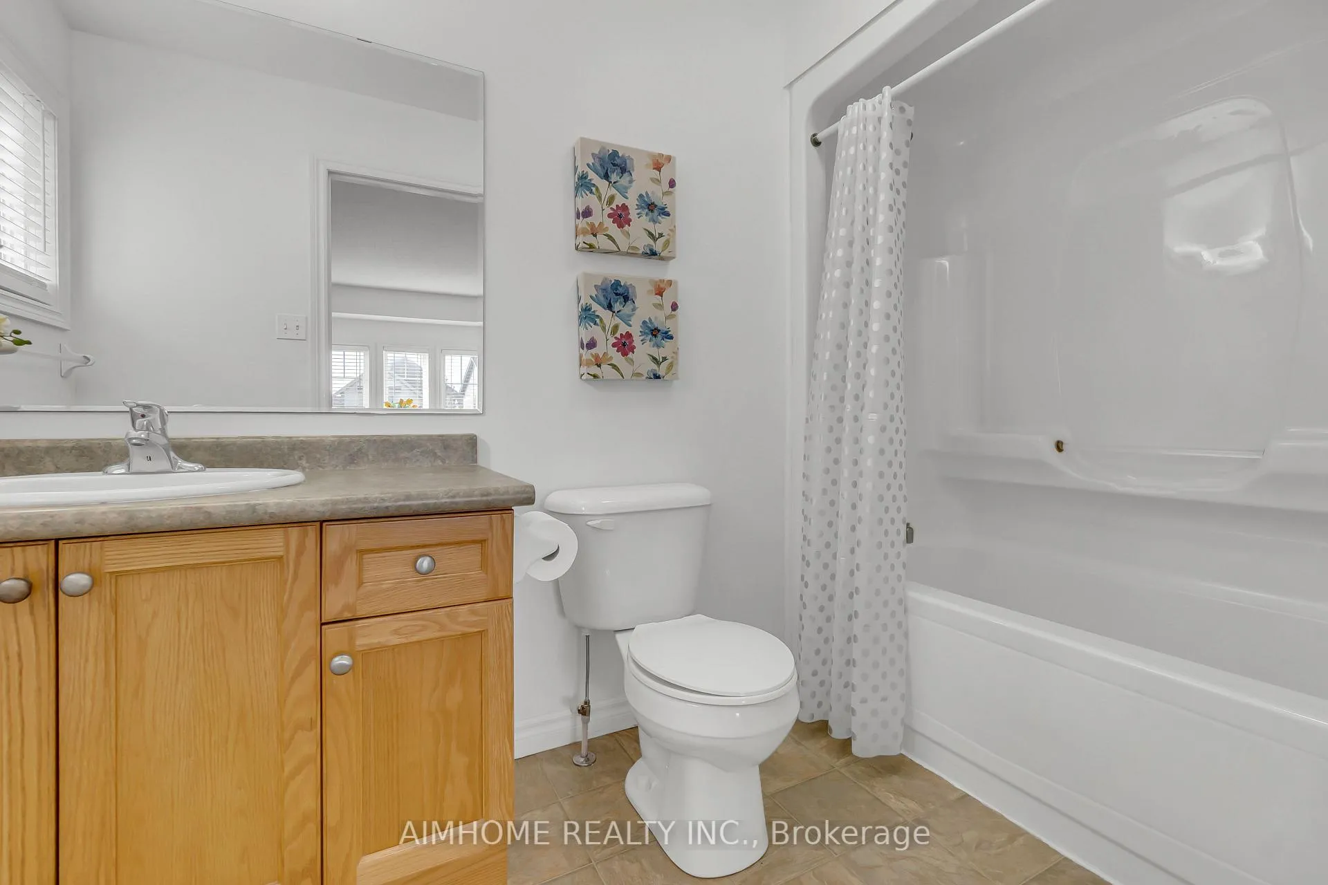Photo 15 of 20 Wilkie Crescent, Guelph, Pineridge/Westminster Woods — HOMEH
