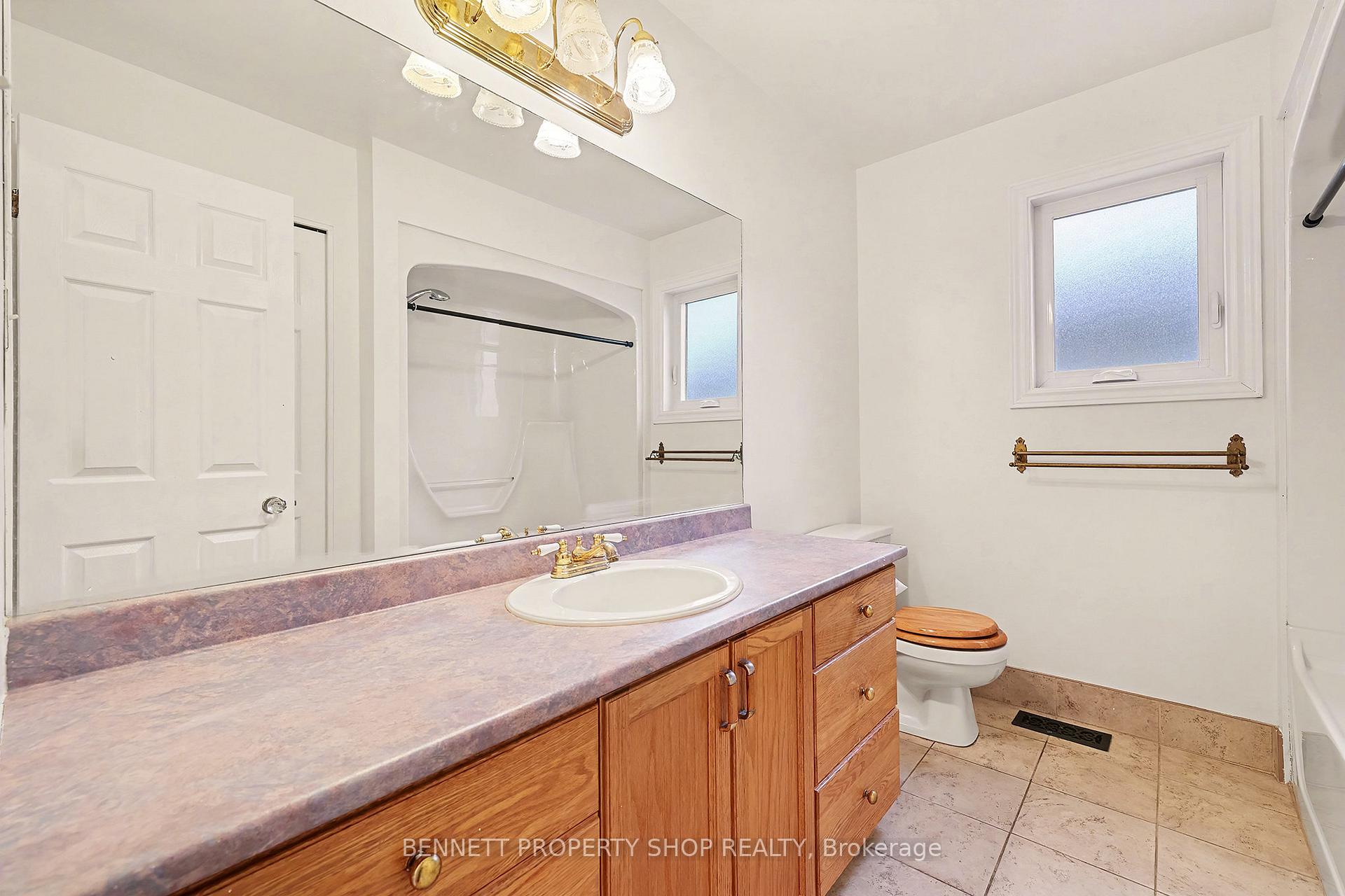 Photo 14 of 54 Barclay Street, Carleton Place — HOMEH