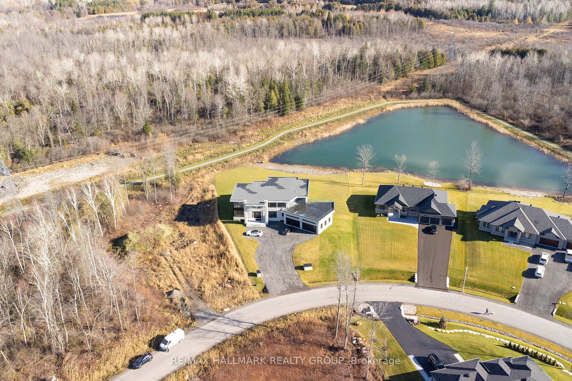 Photo 3 of 487 Shoreway Drive, Ottawa, Greely — HOMEH