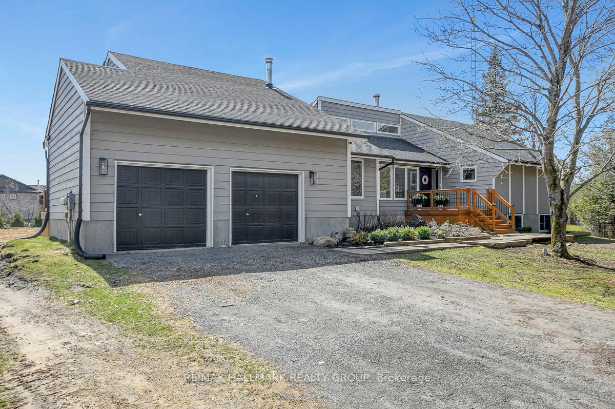 Photo 1 of 667 Richmond Road, Beckwith, Beckwith Twp — HOMEH