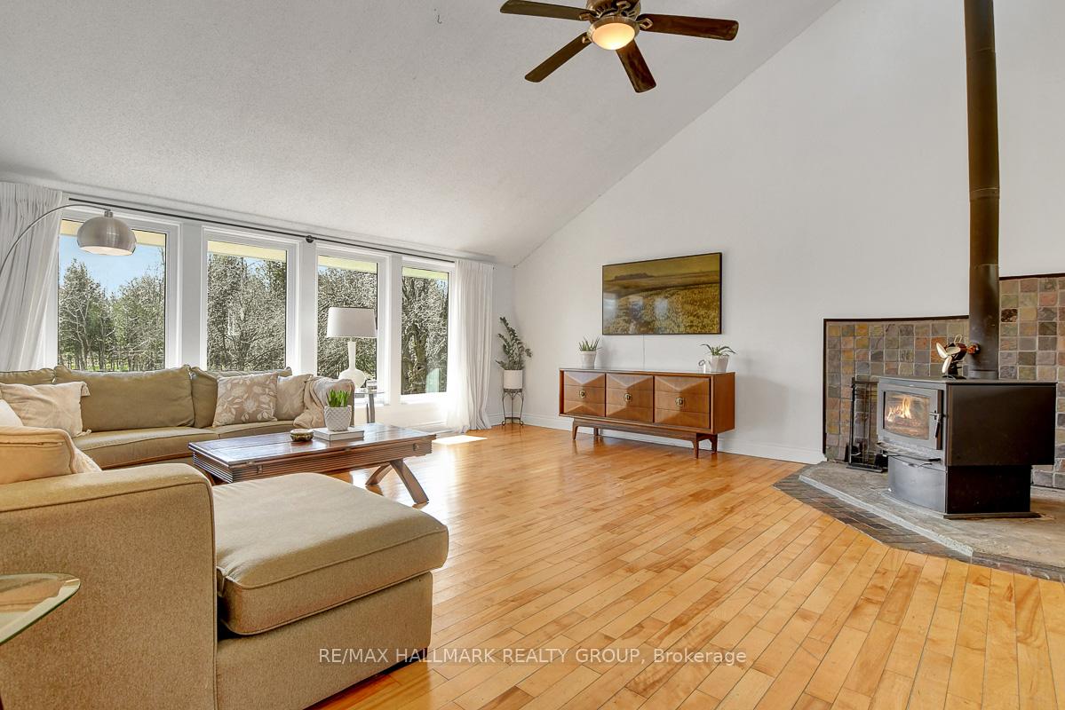 Photo 6 of 667 Richmond Road, Beckwith, Beckwith Twp — HOMEH