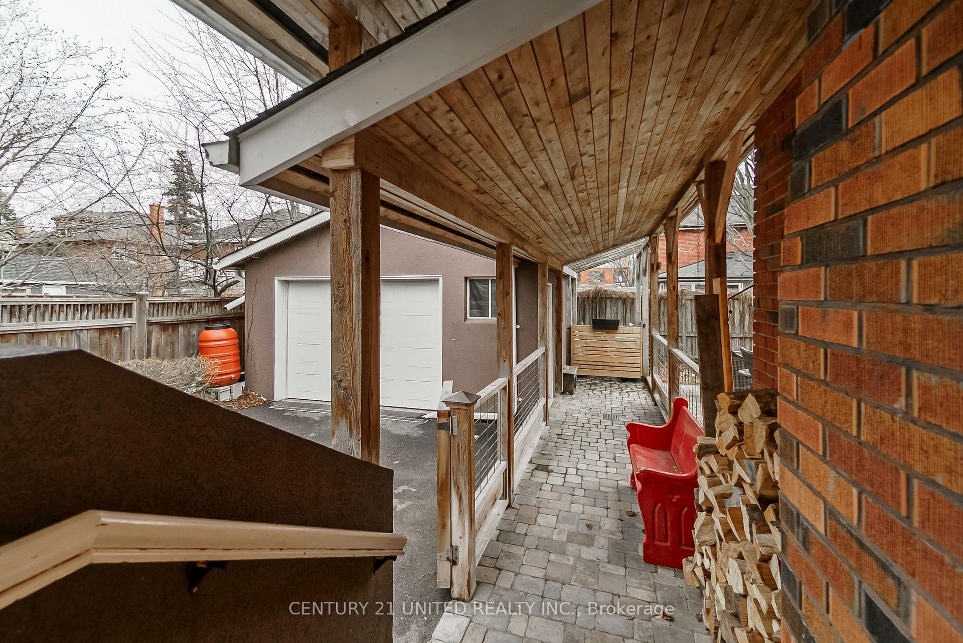 Photo 32 of 507 Hunter Street W, Peterborough, Town Ward 3 — HOMEH