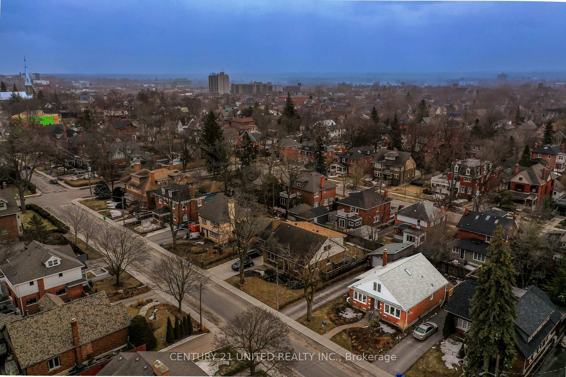 Photo 41 of 507 Hunter Street W, Peterborough, Town Ward 3 — HOMEH
