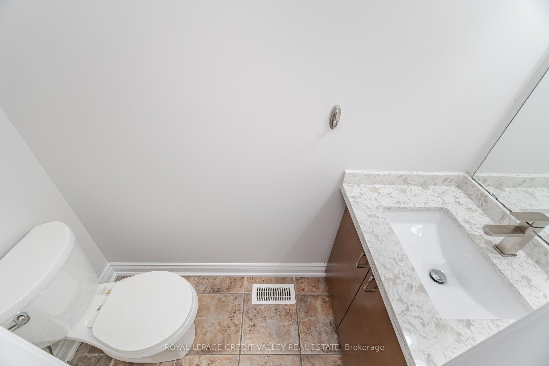 Photo 18 of Unit 12, 7 Lakelawn Road, Grimsby, Grimsby Beach — HOMEH