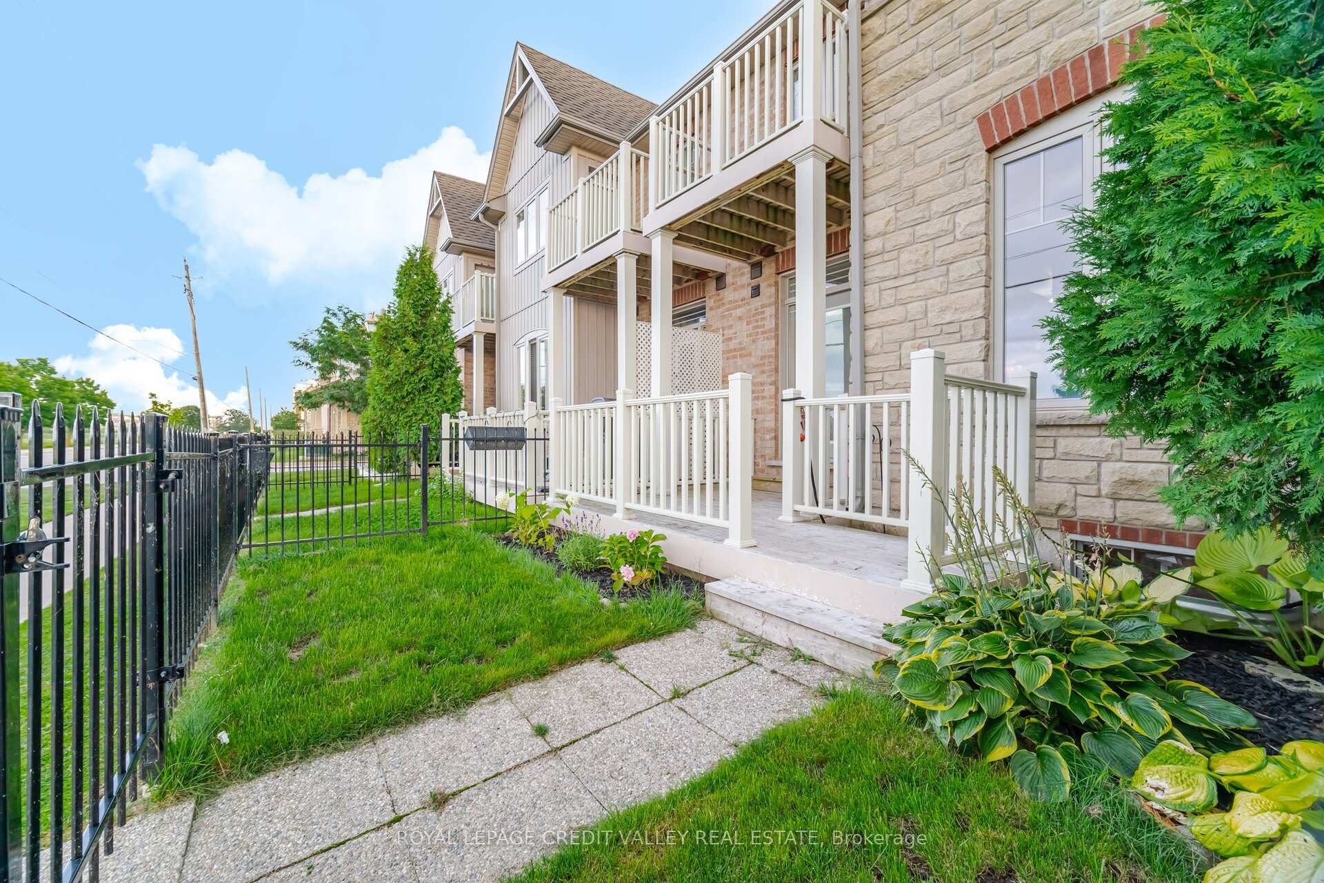 Photo 38 of Unit 12, 7 Lakelawn Road, Grimsby, Grimsby Beach — HOMEH