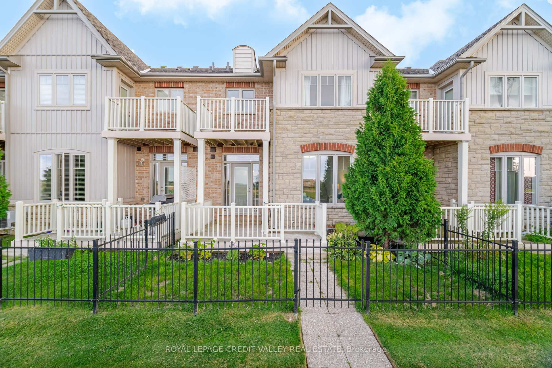 Photo 40 of Unit 12, 7 Lakelawn Road, Grimsby, Grimsby Beach — HOMEH