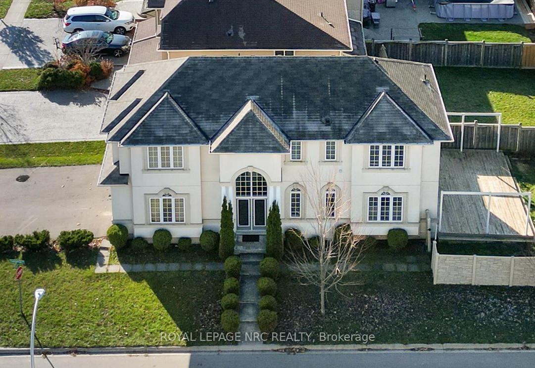 Photo 2 of 78 Irwin Avenue, Hamilton, Ancaster — HOMEH
