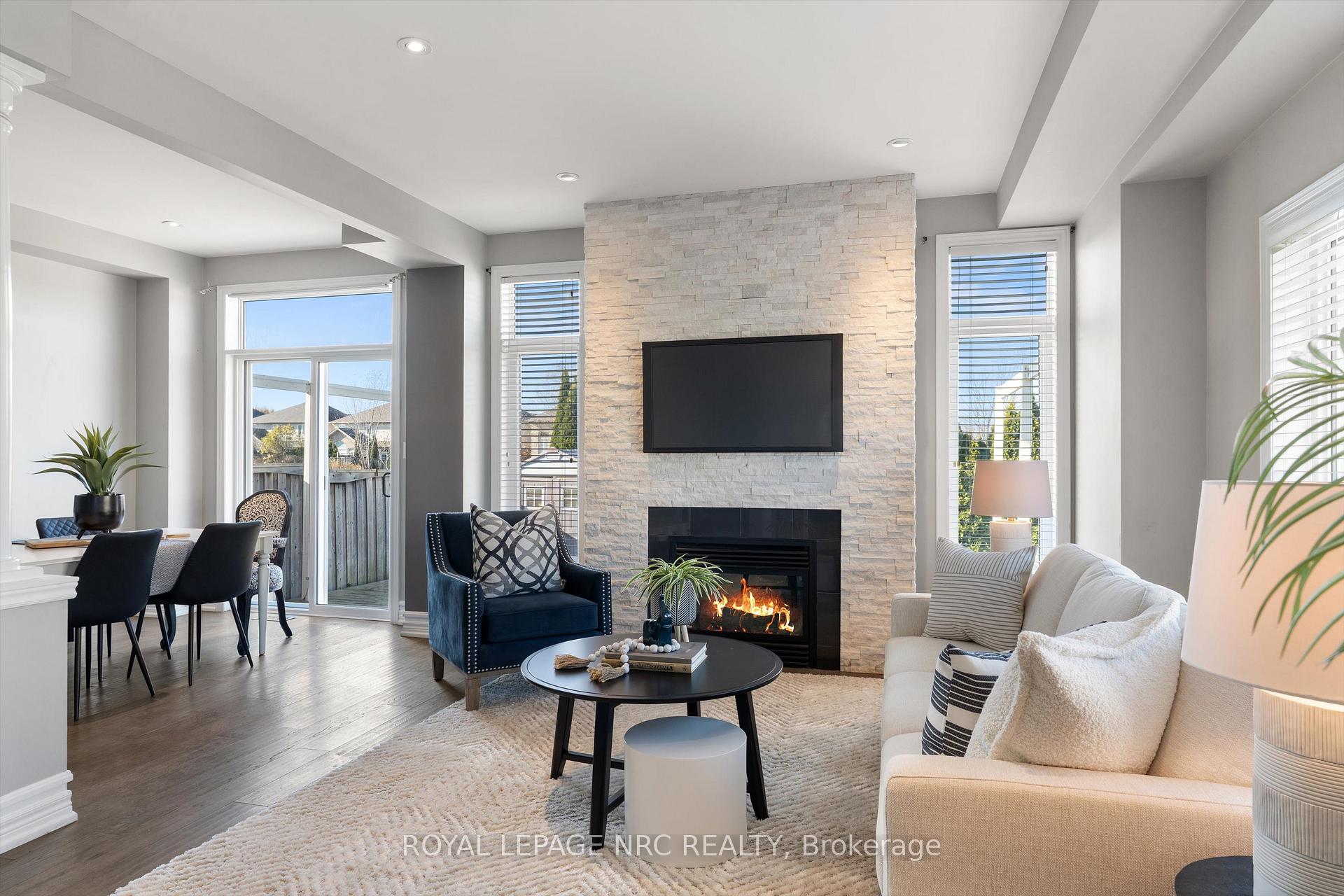 Photo 8 of 78 Irwin Avenue, Hamilton, Ancaster — HOMEH
