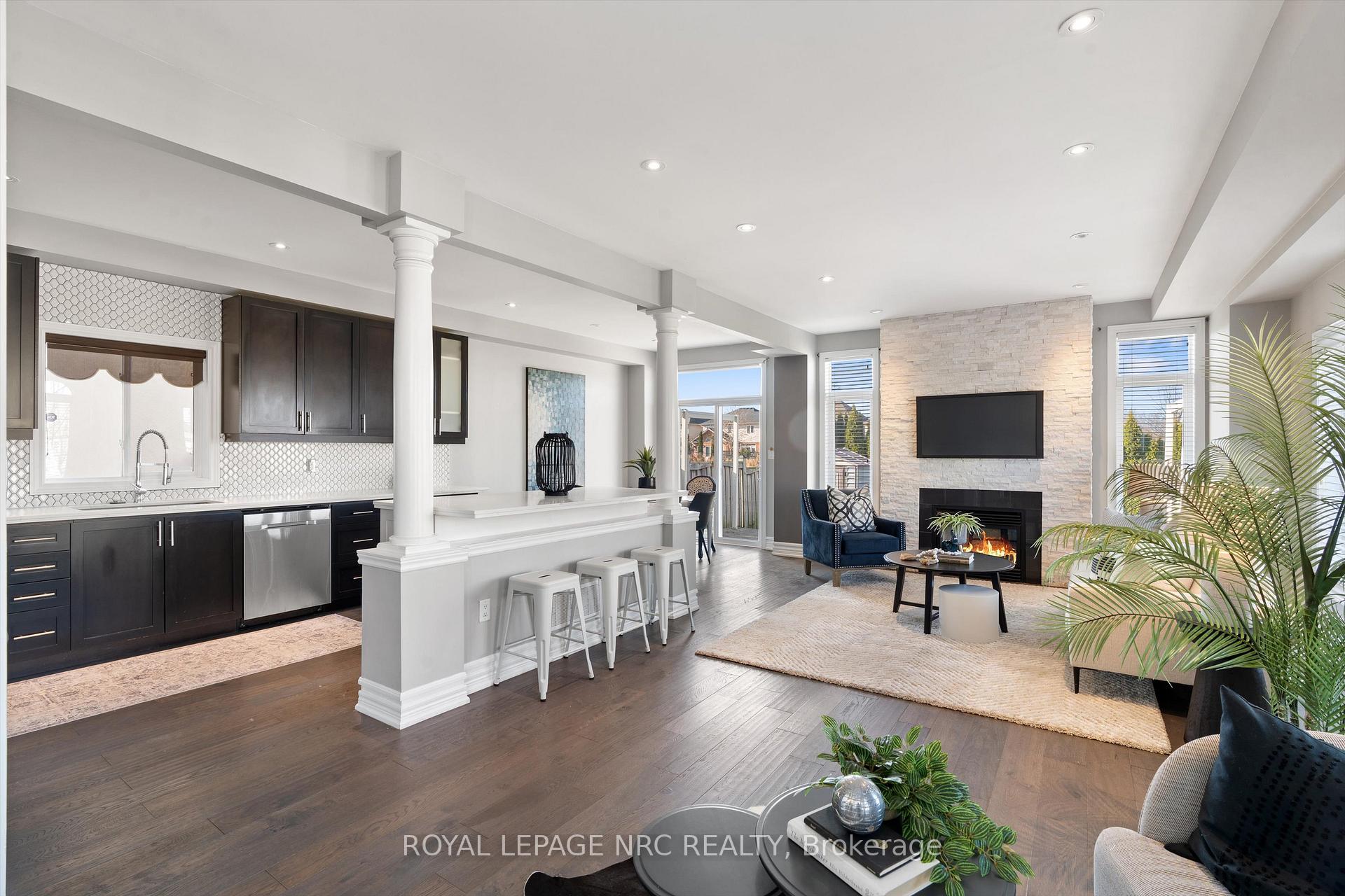 Photo 10 of 78 Irwin Avenue, Hamilton, Ancaster — HOMEH
