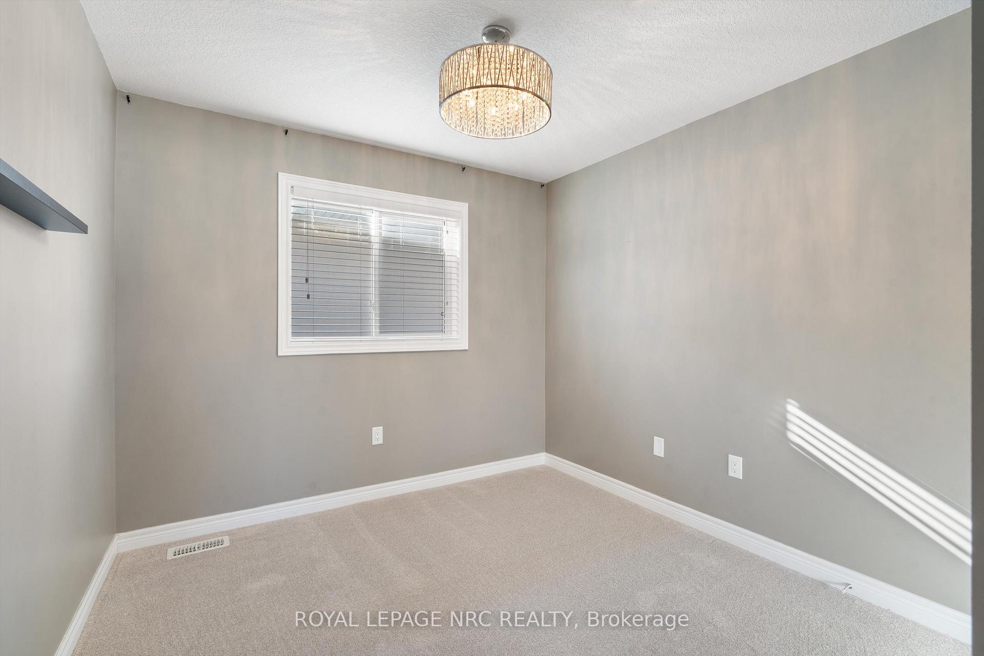 Photo 31 of 78 Irwin Avenue, Hamilton, Ancaster — HOMEH