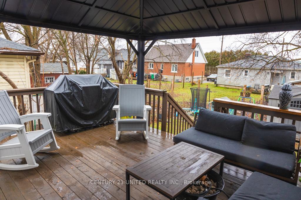 Photo 19 of 585 Paterson Street, Peterborough, Town Ward 3 — HOMEH