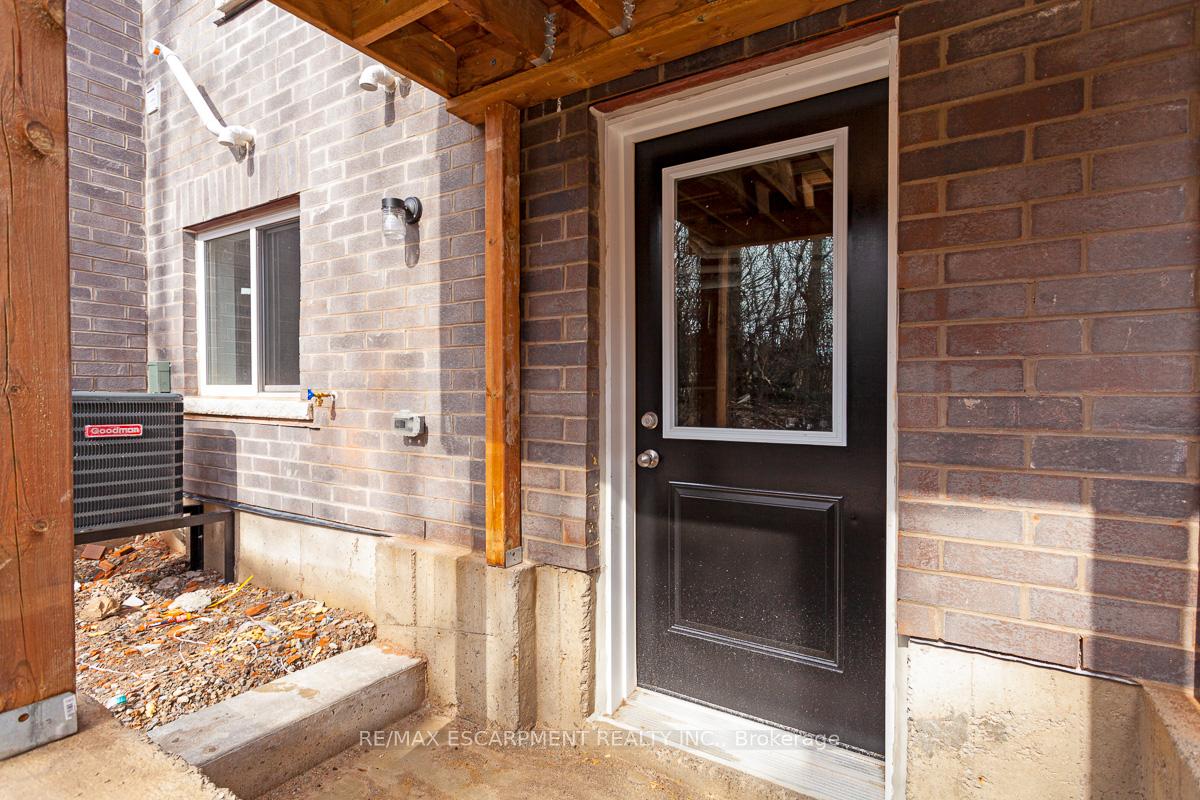Photo 19 of 43 Jell Street, Guelph, Kortright East — HOMEH