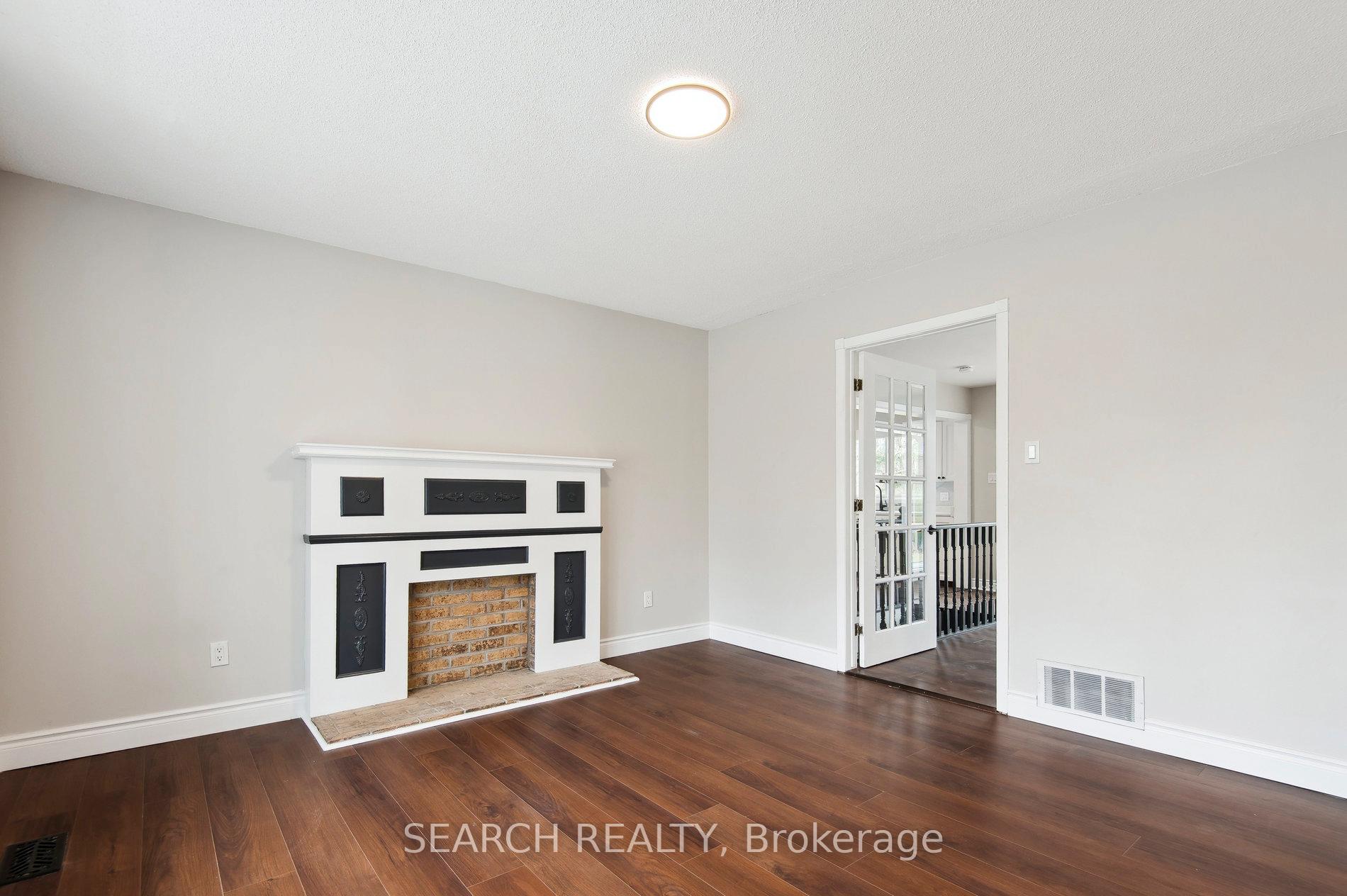 Photo 9 of 680 Hwy #56, Toronto, Keelesdale-Eglinton West — HOMEH