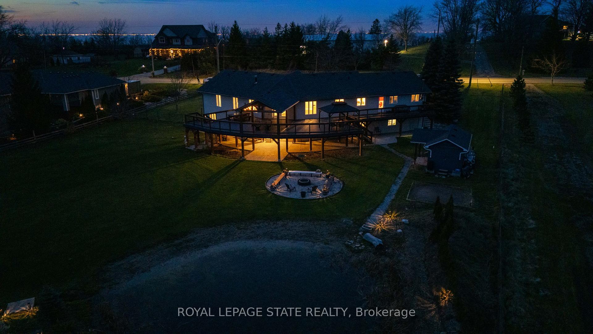 Photo 5 of 621 Ridge Road W, Grimsby, Grimsby Escarpment — HOMEH
